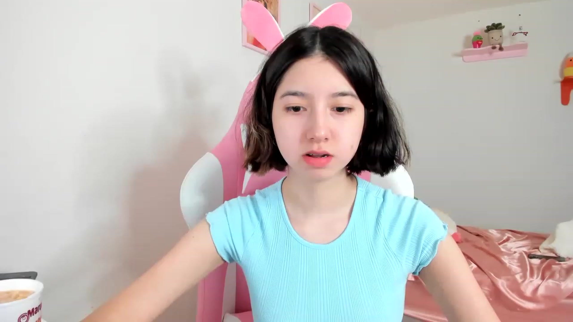 Gallery image thumbnail from Cherrycute666's myfreecams stream on, 04/13/2023, 23:30 image 4 of 20