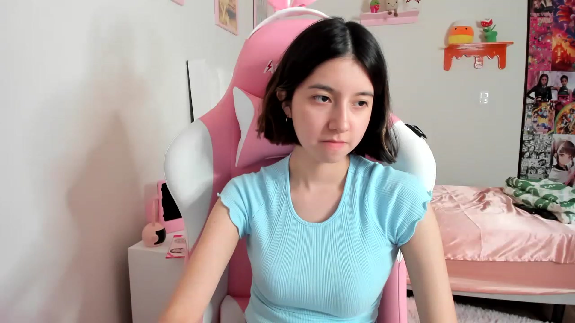 Gallery image thumbnail from Cherrycute666's myfreecams stream on, 04/14/2023, 04:16 image 9 of 20