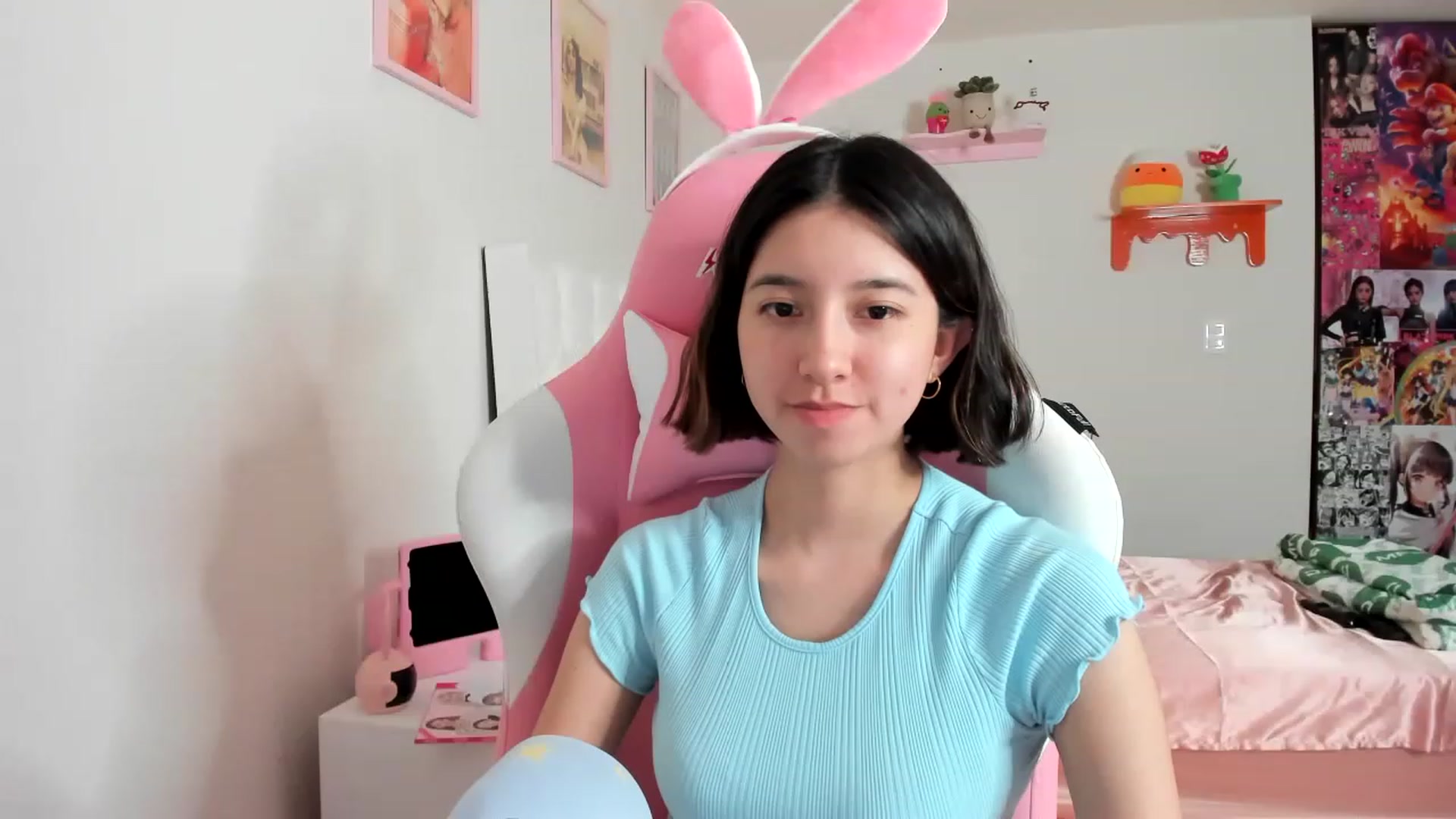 Gallery image thumbnail from Cherrycute666's myfreecams stream on, 04/14/2023, 04:16 image 6 of 20