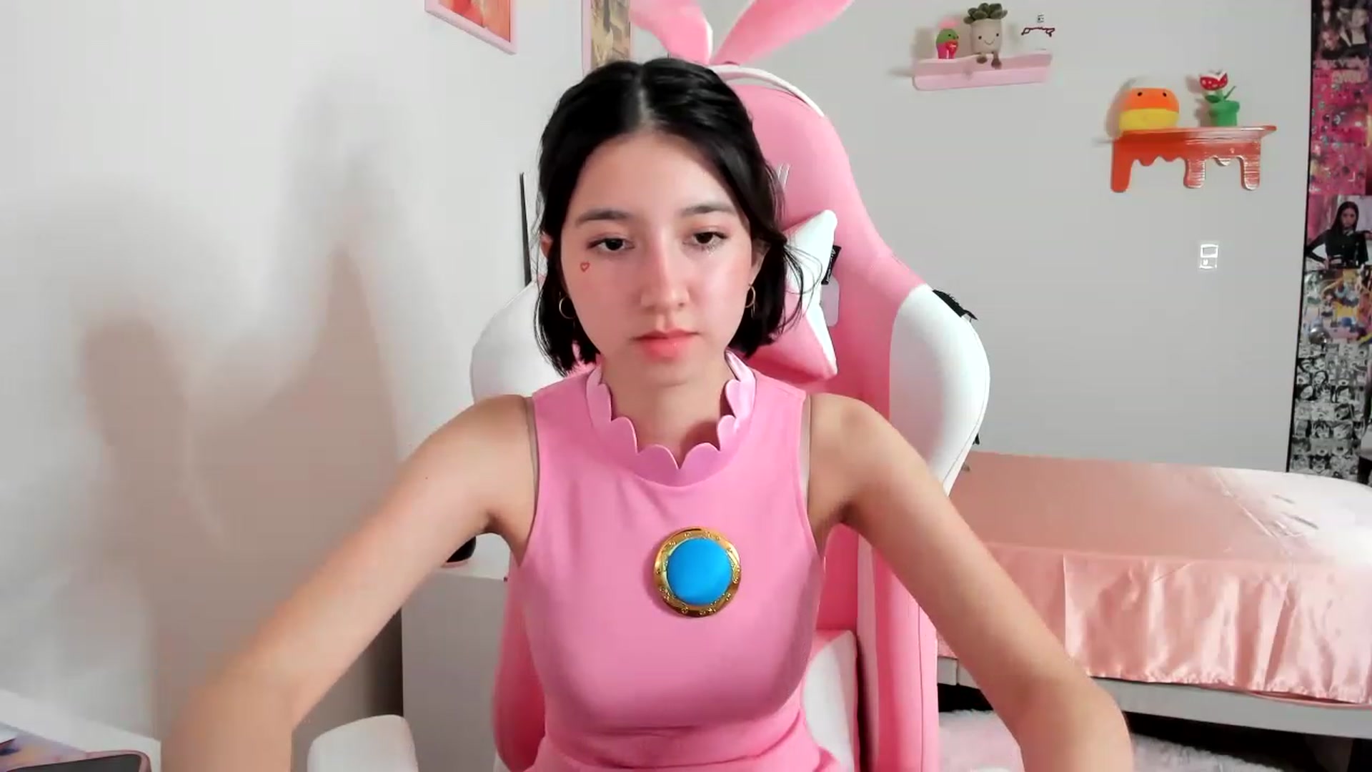 Gallery image thumbnail from Cherrycute666's myfreecams stream on, 04/15/2023, 04:29 image 5 of 20