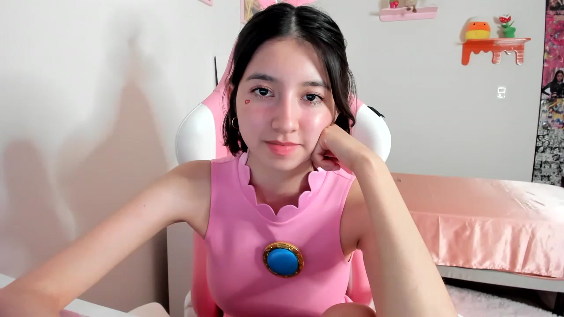 Gallery image thumbnail from Cherrycute666's myfreecams stream on, 04/15/2023, 04:29 image 8 of 20