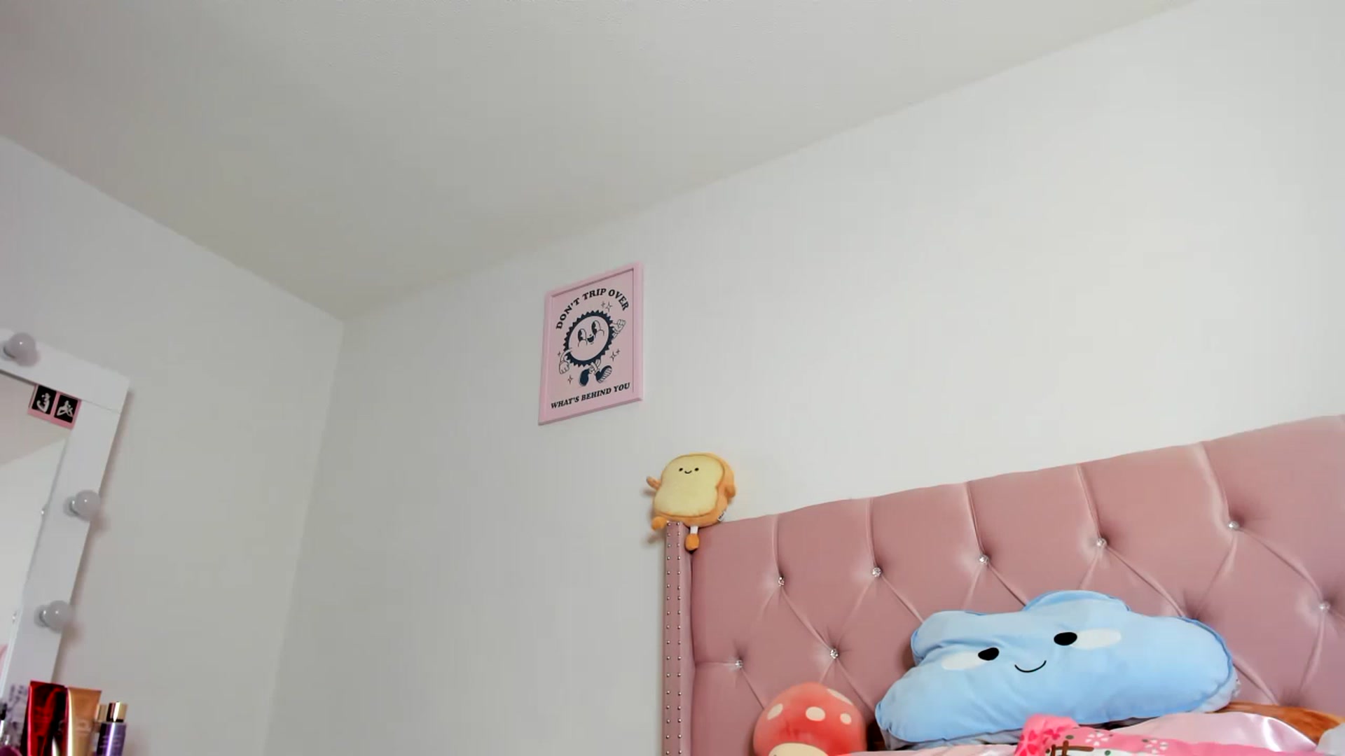 Gallery image thumbnail from Cherrycute666's myfreecams stream on, 04/15/2023, 12:51 image 16 of 20