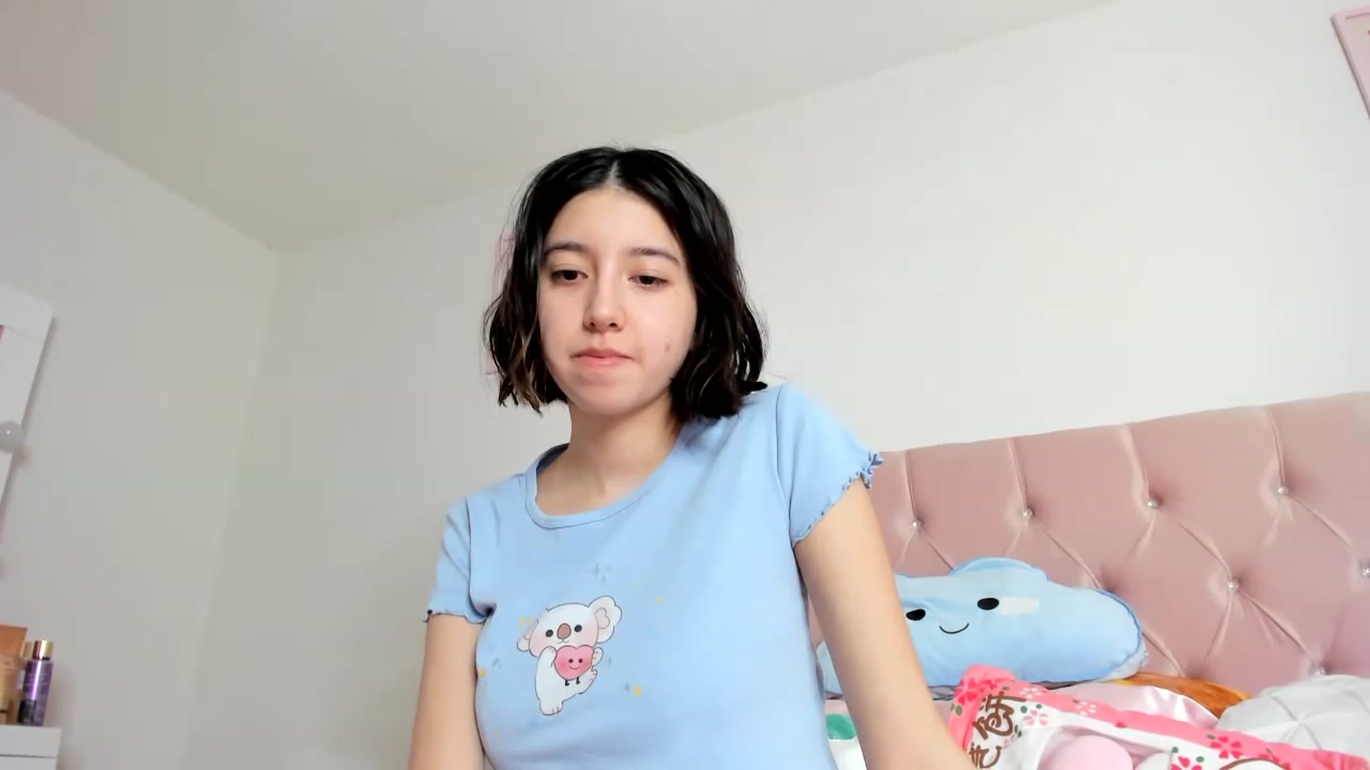 Gallery image thumbnail from Cherrycute666's myfreecams stream on, 04/15/2023, 12:51 image 20 of 20