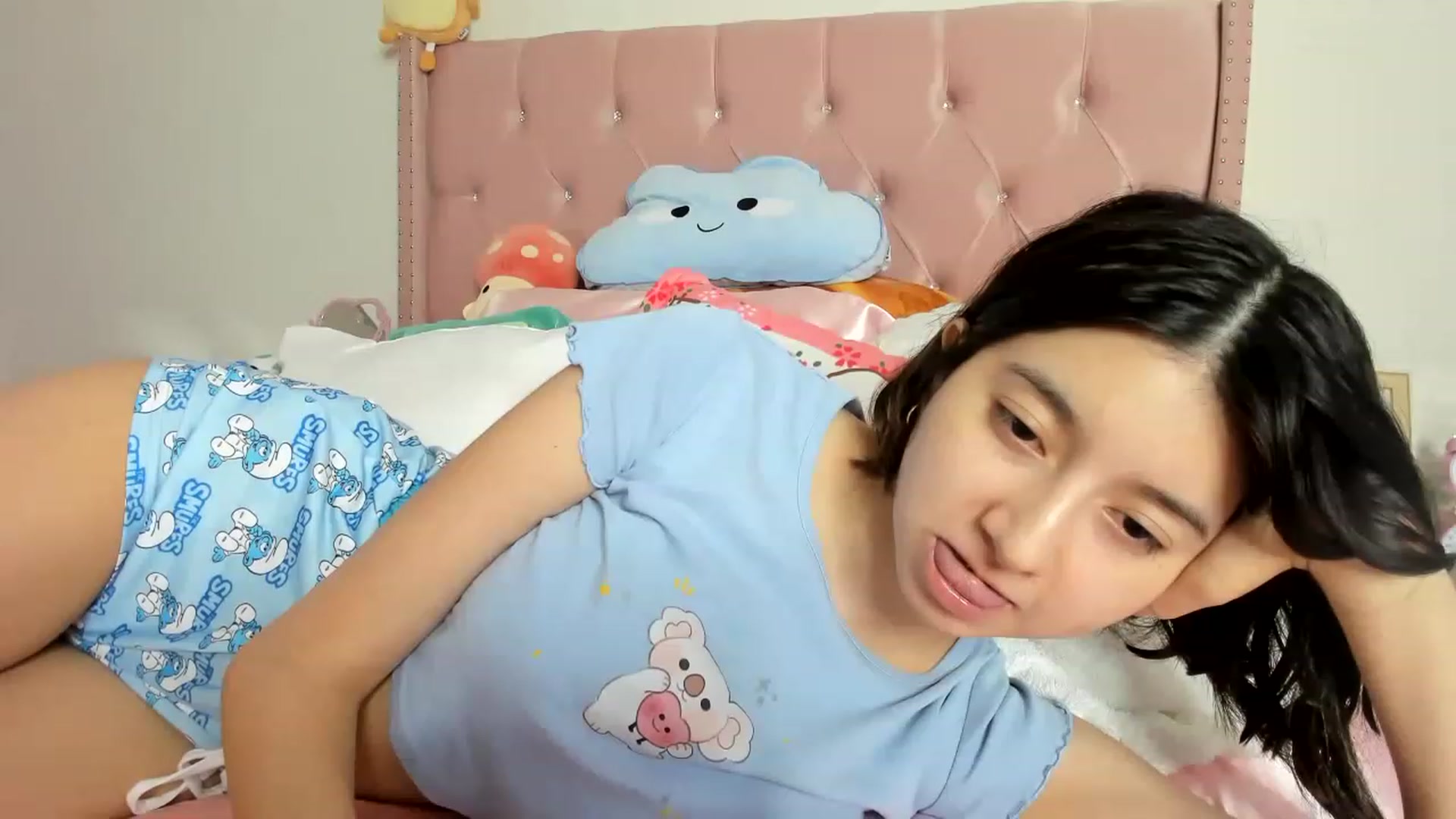 Gallery image thumbnail from Cherrycute666's myfreecams stream on, 04/15/2023, 13:09 image 10 of 20