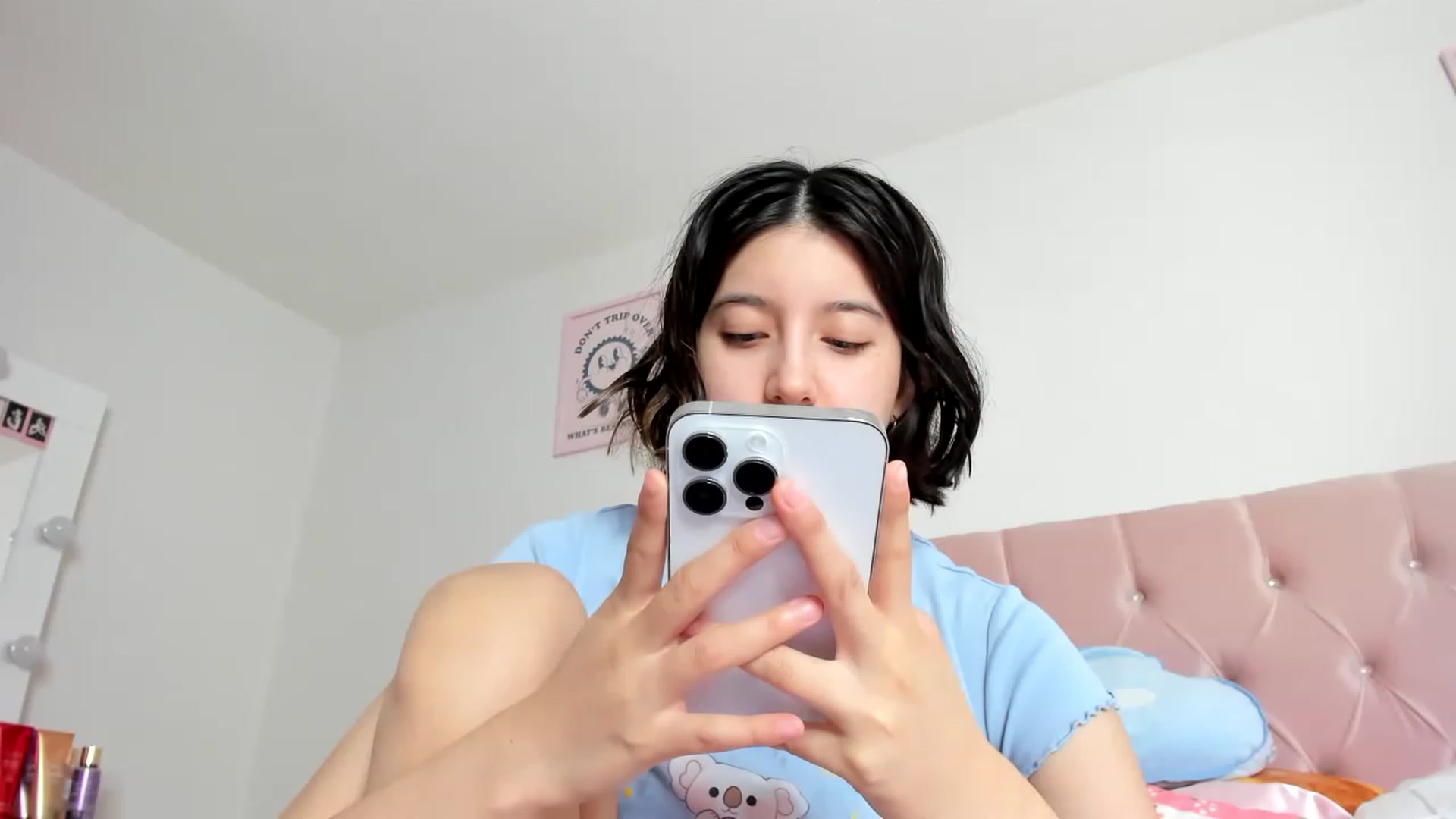 Gallery image thumbnail from Cherrycute666's myfreecams stream on, 04/15/2023, 13:09 image 4 of 20