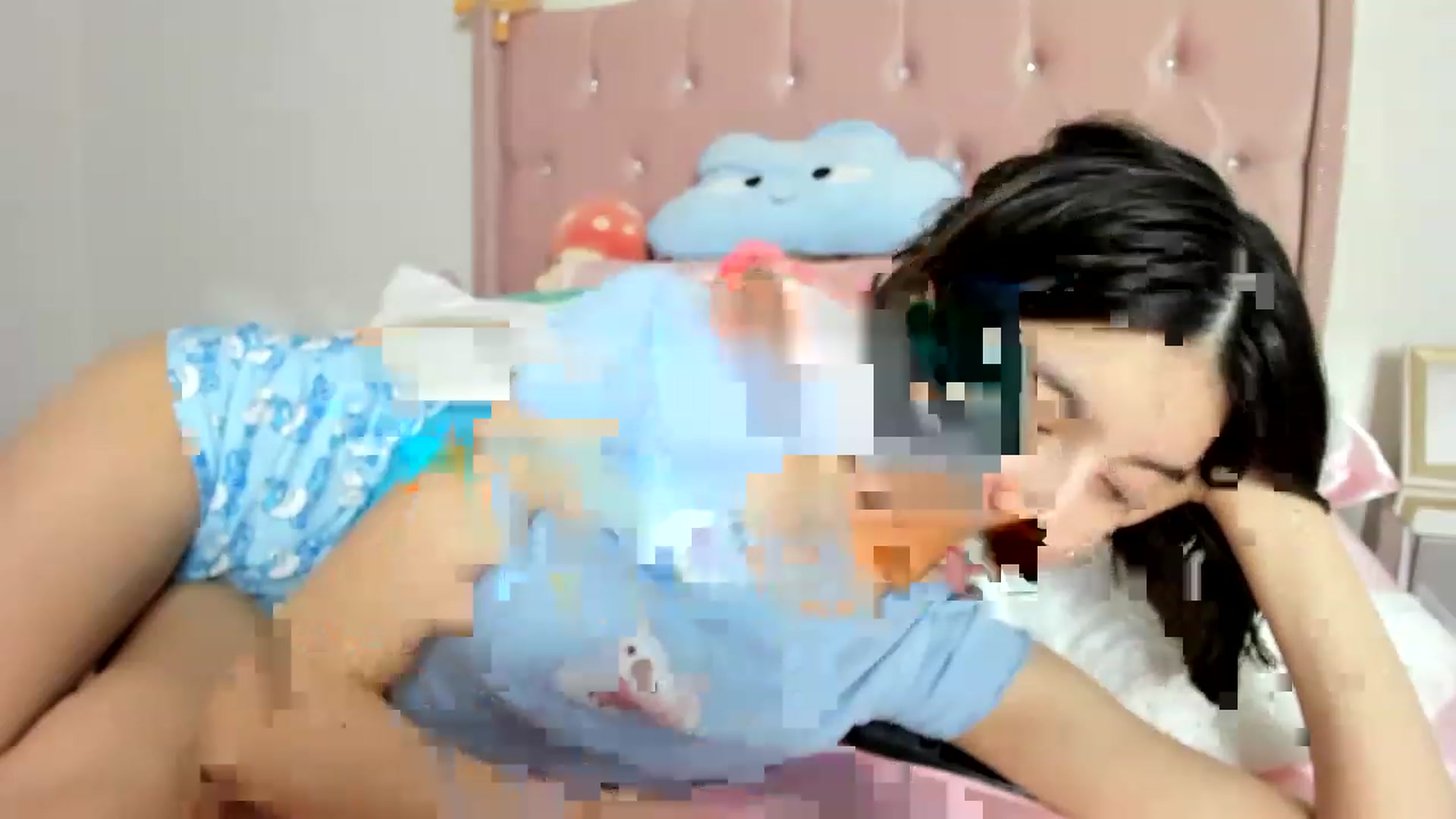 Gallery image thumbnail from Cherrycute666's myfreecams stream on, 04/15/2023, 13:09 image 19 of 20