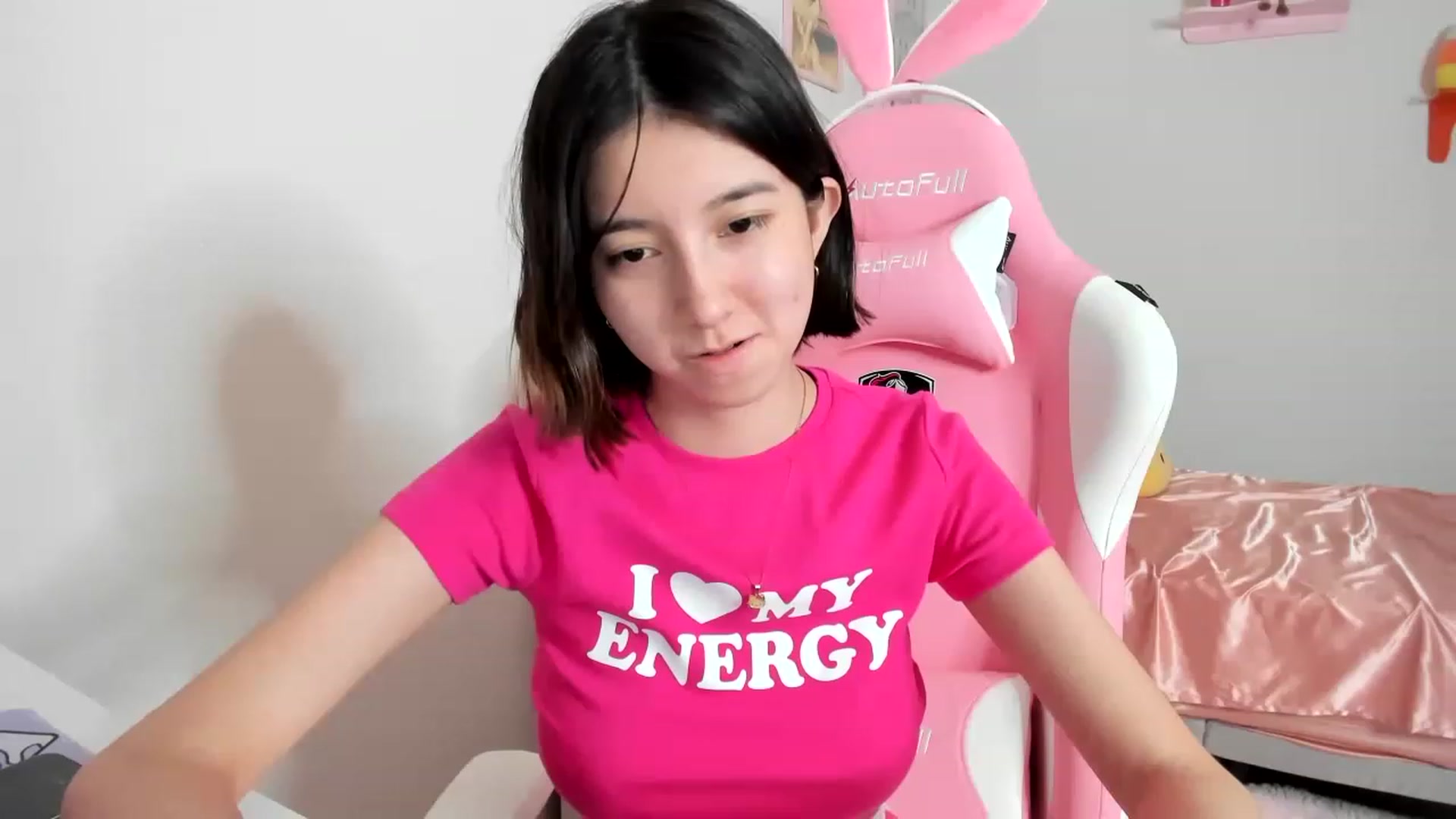 Gallery image thumbnail from Cherrycute666's myfreecams stream on, 04/16/2023, 08:25 image 7 of 20