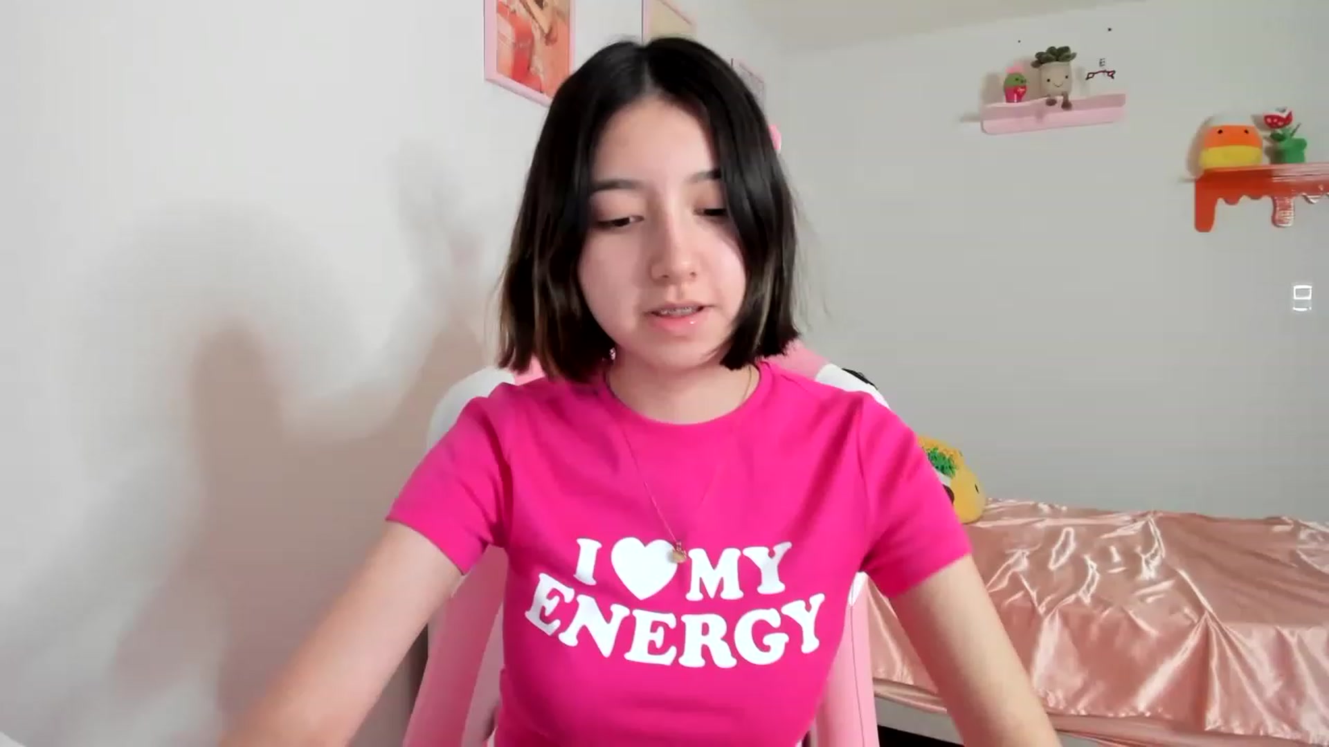 Gallery image thumbnail from Cherrycute666's myfreecams stream on, 04/16/2023, 08:25 image 3 of 20