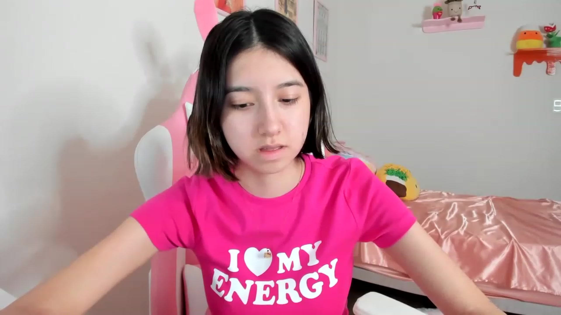 Gallery image thumbnail from Cherrycute666's myfreecams stream on, 04/16/2023, 08:25 image 2 of 20