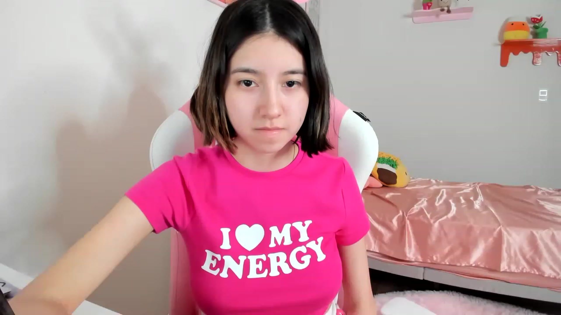 Gallery image thumbnail from Cherrycute666's myfreecams stream on, 04/16/2023, 10:07 image 8 of 20