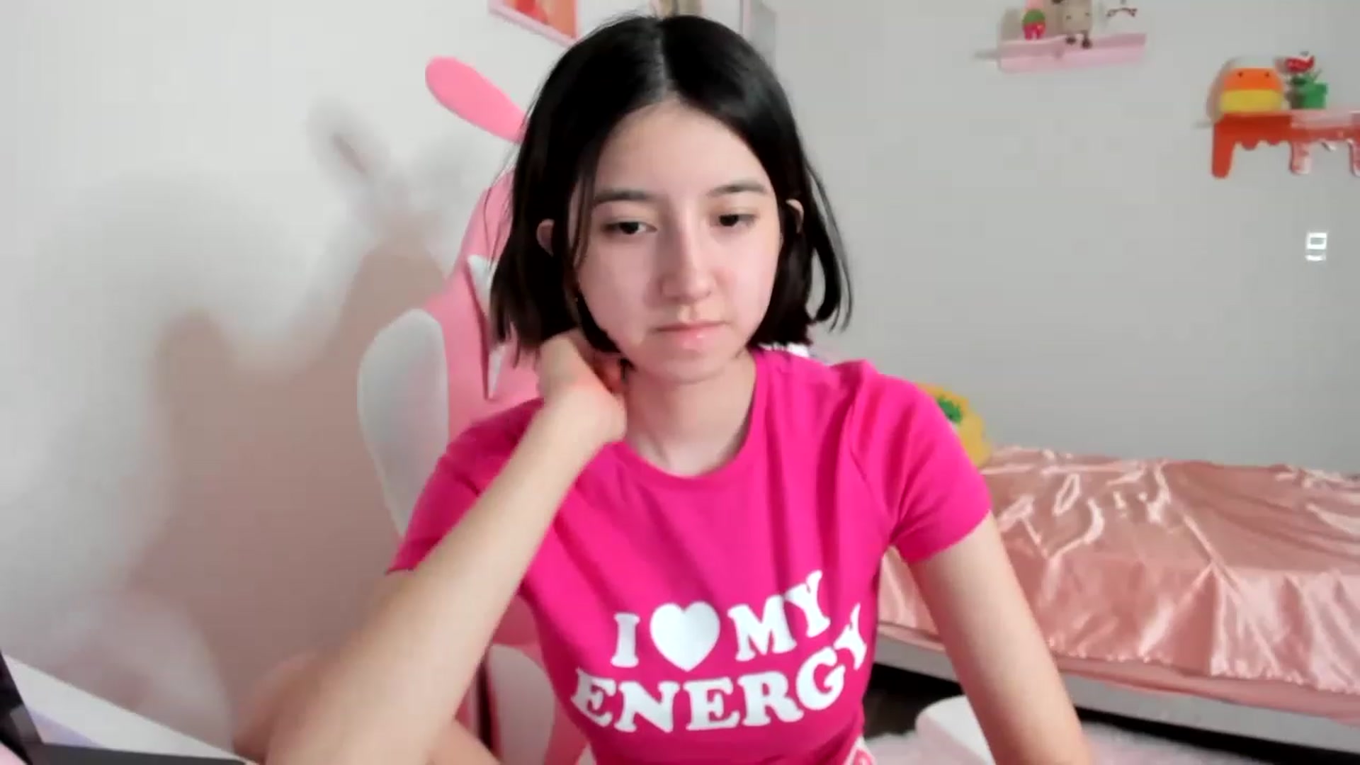 Gallery image thumbnail from Cherrycute666's myfreecams stream on, 04/16/2023, 10:07 image 16 of 20