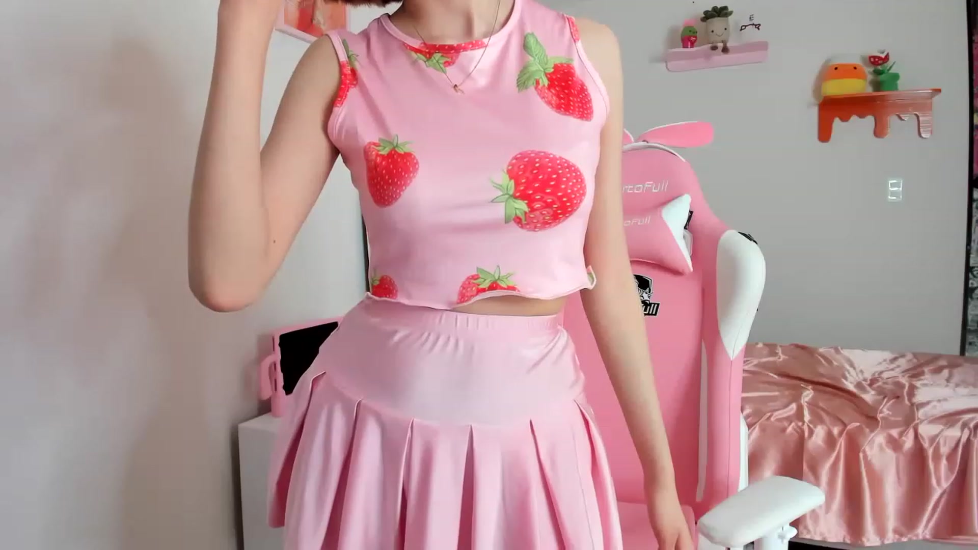 Gallery image thumbnail from Cherrycute666's myfreecams stream on, 04/16/2023, 14:42 image 19 of 20