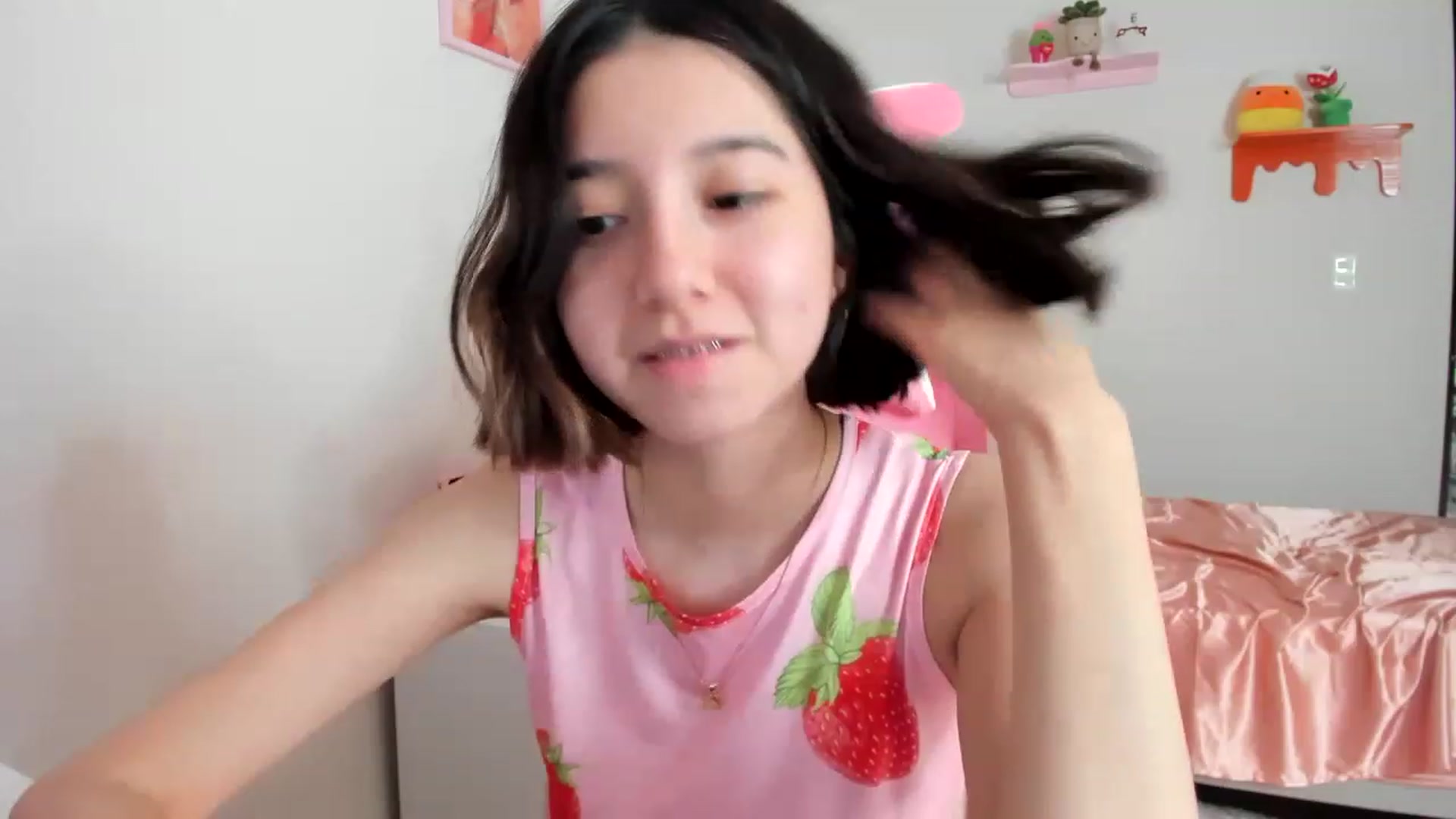 Gallery image thumbnail from Cherrycute666's myfreecams stream on, 04/16/2023, 14:42 image 7 of 20