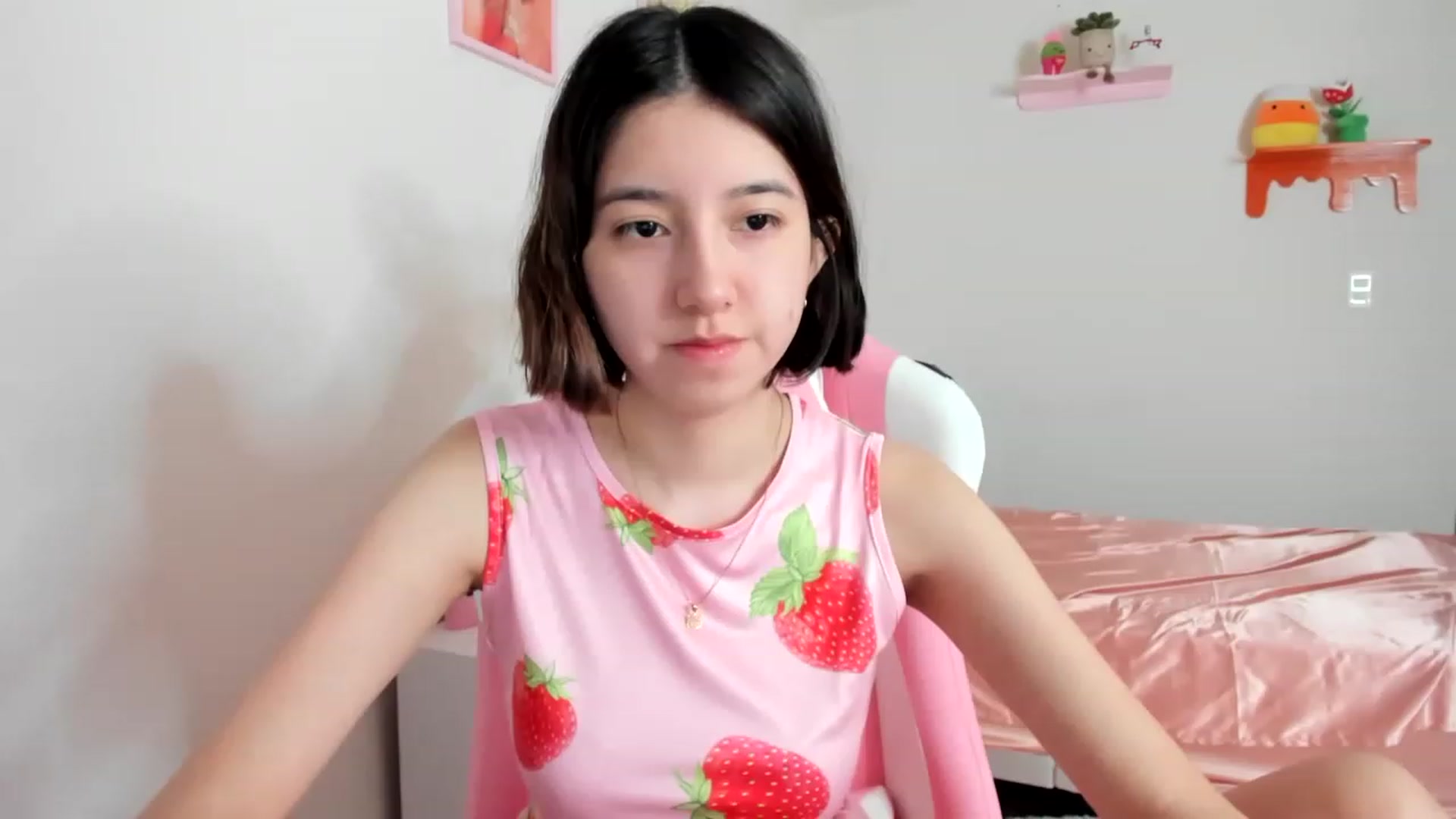 Gallery image thumbnail from Cherrycute666's myfreecams stream on, 04/16/2023, 23:10 image 11 of 20