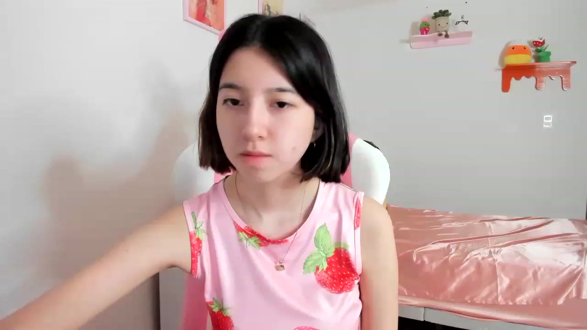 Gallery image thumbnail from Cherrycute666's myfreecams stream on, 04/16/2023, 23:10 image 1 of 20