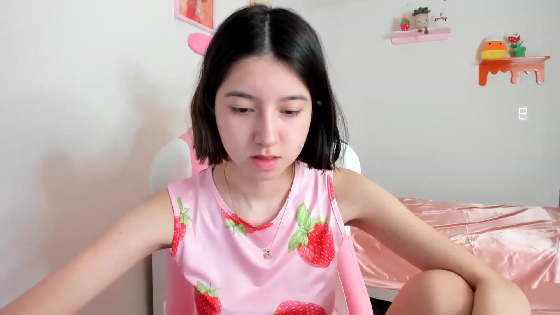 Gallery image thumbnail from Cherrycute666's myfreecams stream on, 04/16/2023, 23:10 image 14 of 20