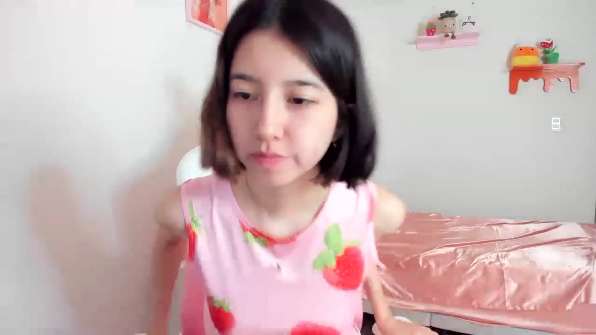 Gallery image thumbnail from Cherrycute666's myfreecams stream on, 04/16/2023, 23:10 image 16 of 20
