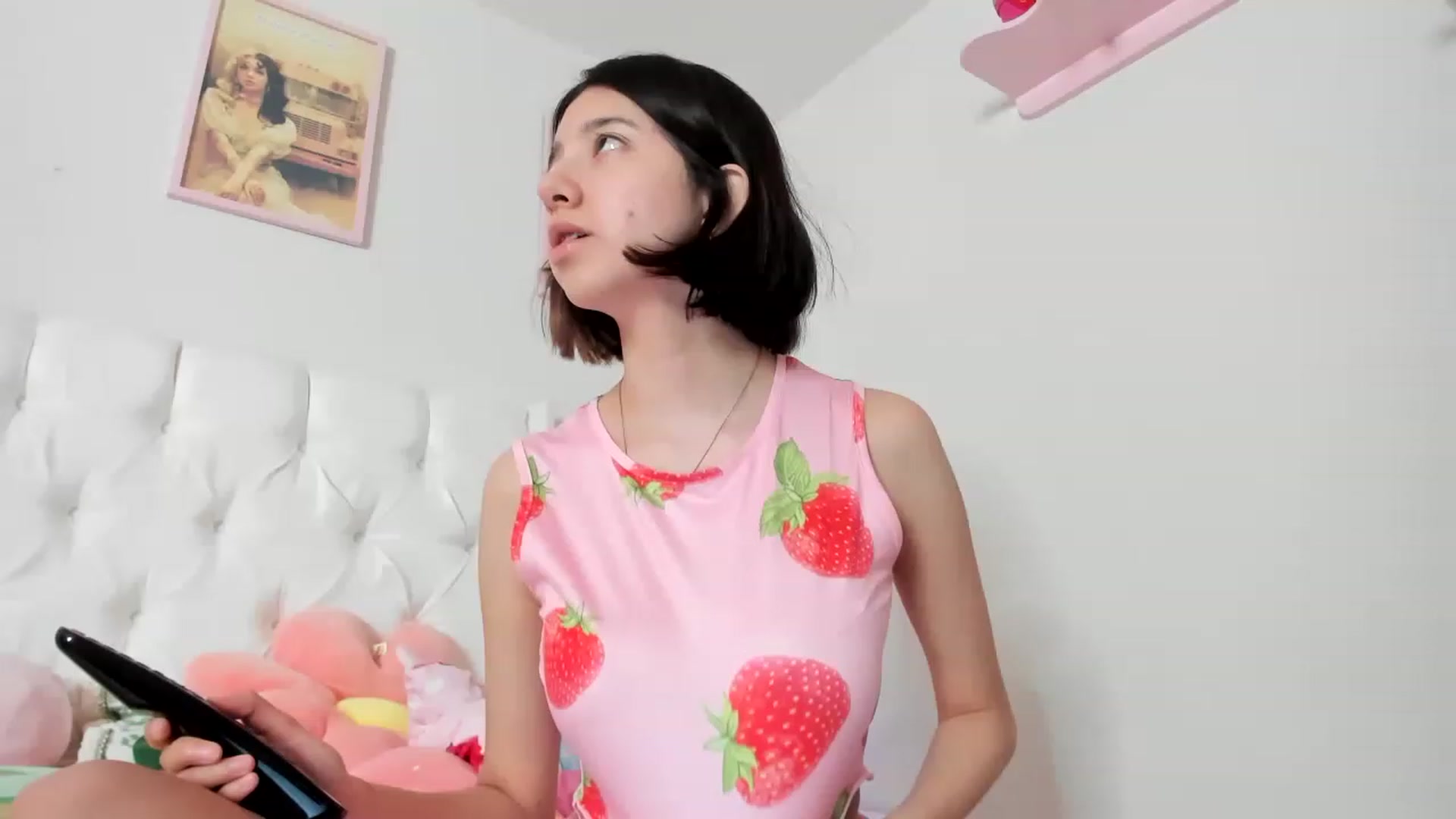 Gallery image thumbnail from Cherrycute666's myfreecams stream on, 04/17/2023, 03:29 image 8 of 20