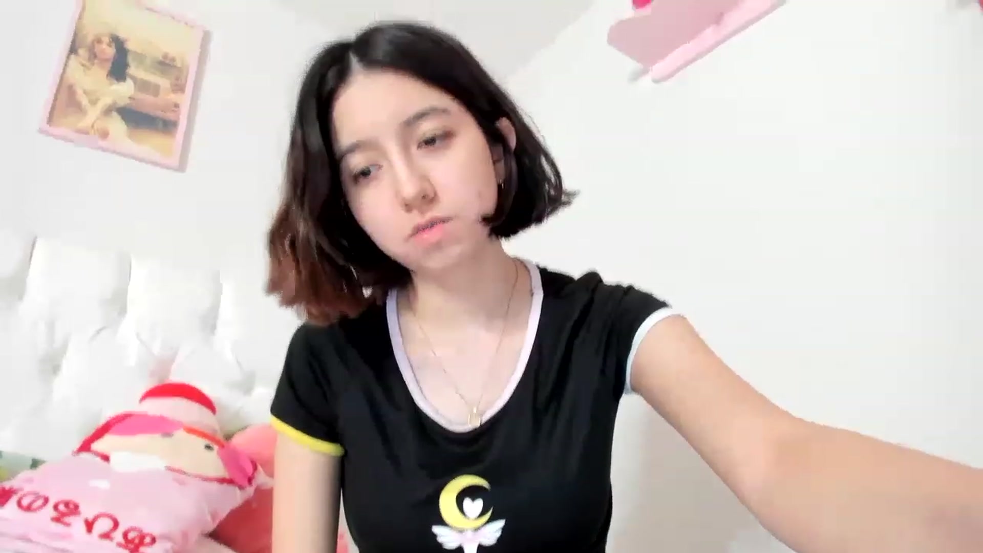 Gallery image thumbnail from Cherrycute666's myfreecams stream on, 04/18/2023, 04:52 image 8 of 20