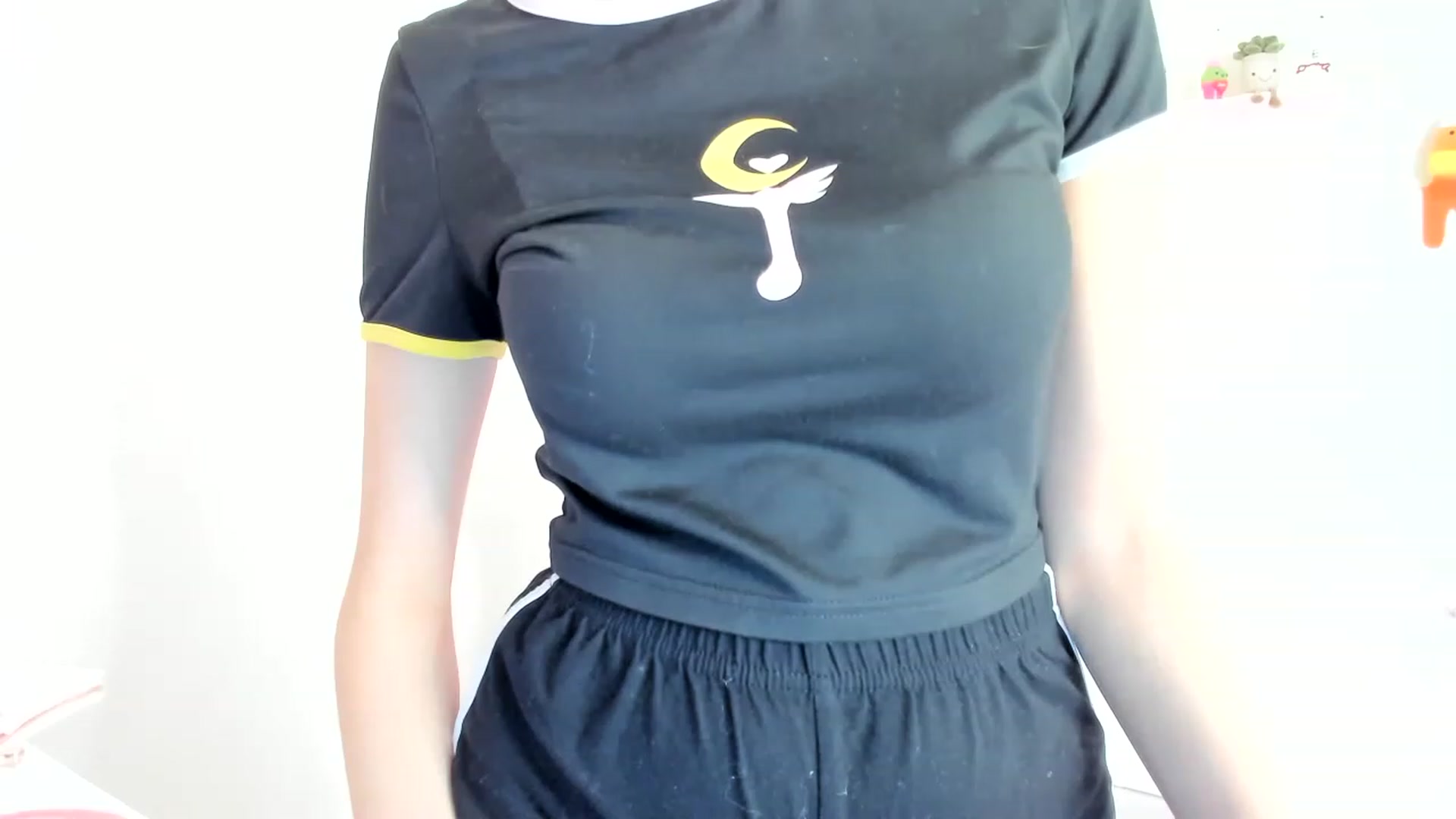 Gallery image thumbnail from Cherrycute666's myfreecams stream on, 04/18/2023, 20:50 image 9 of 20