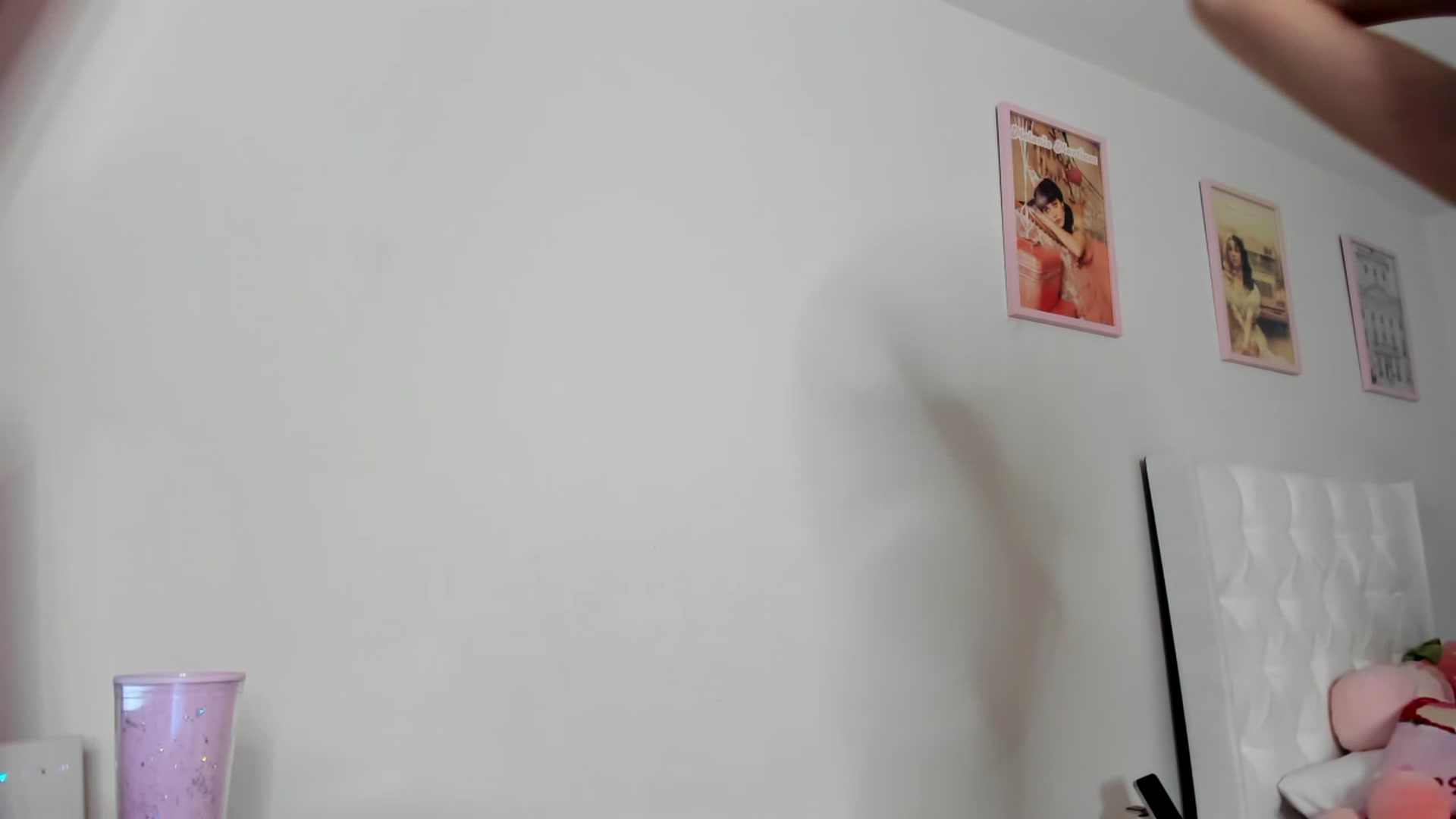 Gallery image thumbnail from Cherrycute666's myfreecams stream on, 04/19/2023, 06:03 image 15 of 20