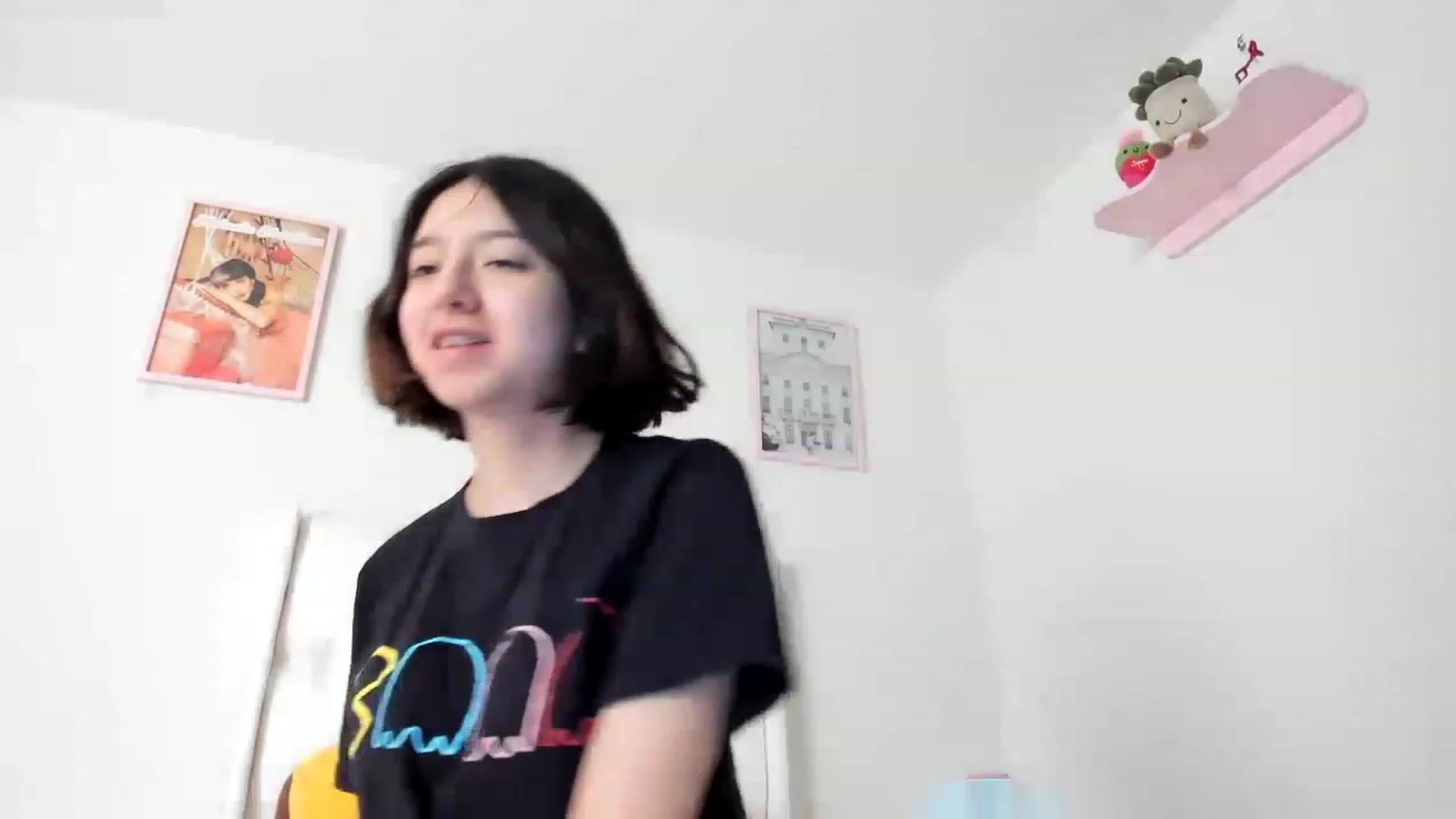 Gallery image thumbnail from Cherrycute666's myfreecams stream on, 04/19/2023, 16:05 image 1 of 20