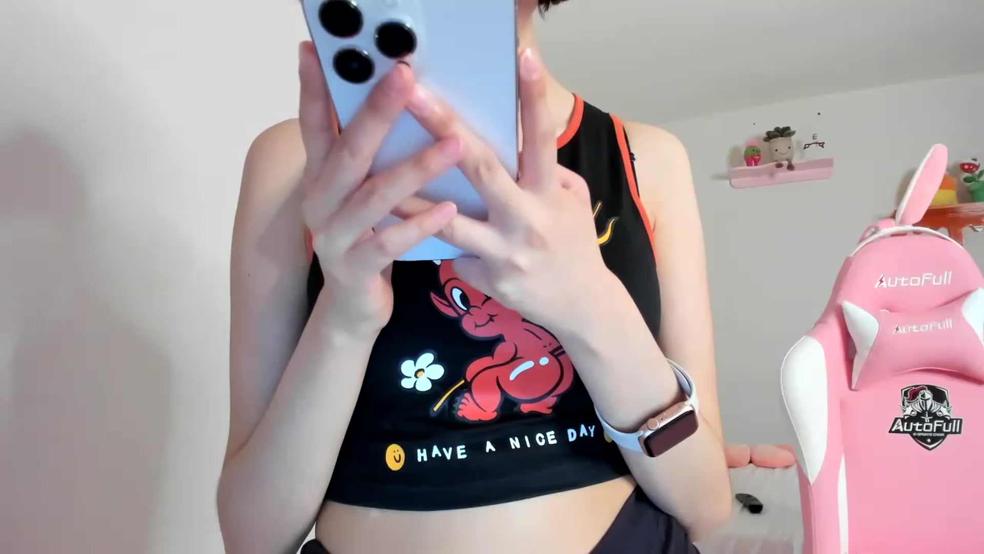 Gallery image thumbnail from Cherrycute666's myfreecams stream on, 04/20/2023, 10:31 image 13 of 20