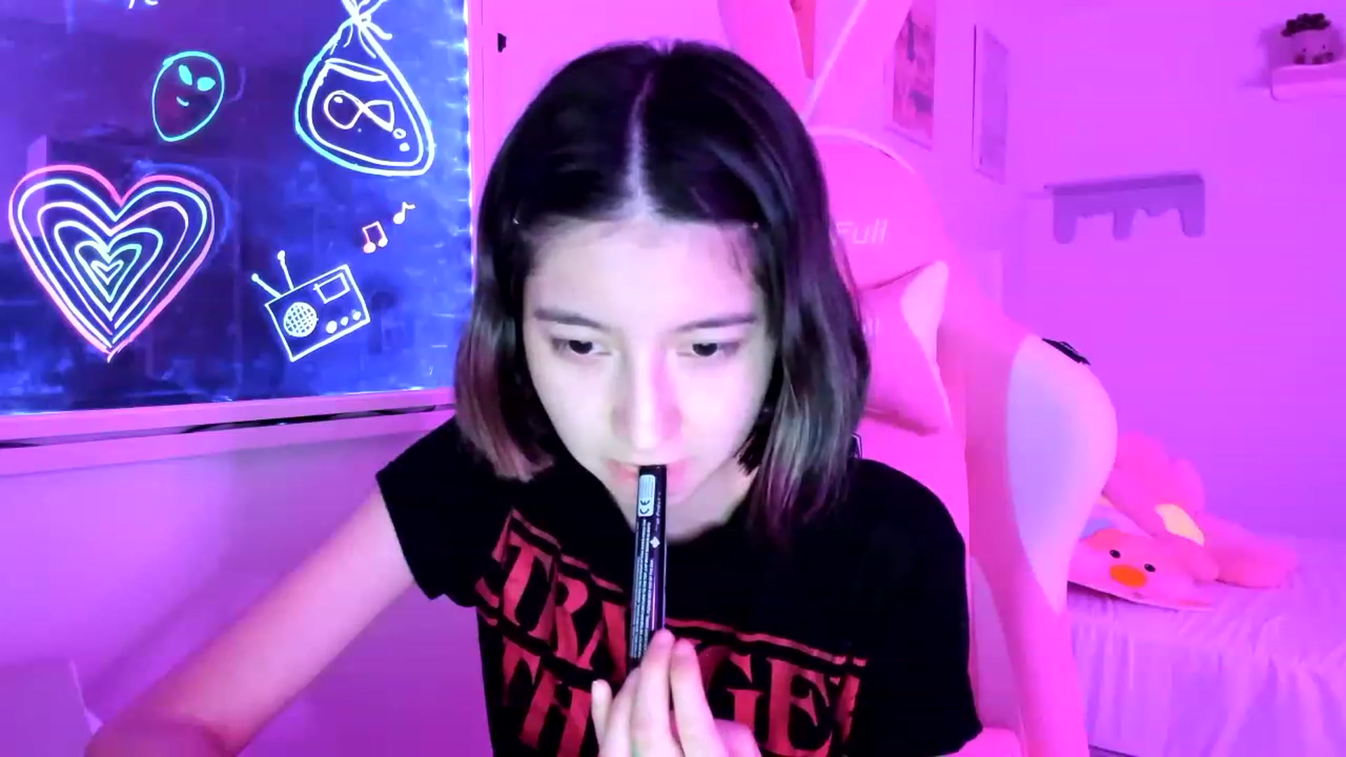 Gallery image thumbnail from Cherrycute666's myfreecams stream on, 04/21/2023, 02:41 image 10 of 20