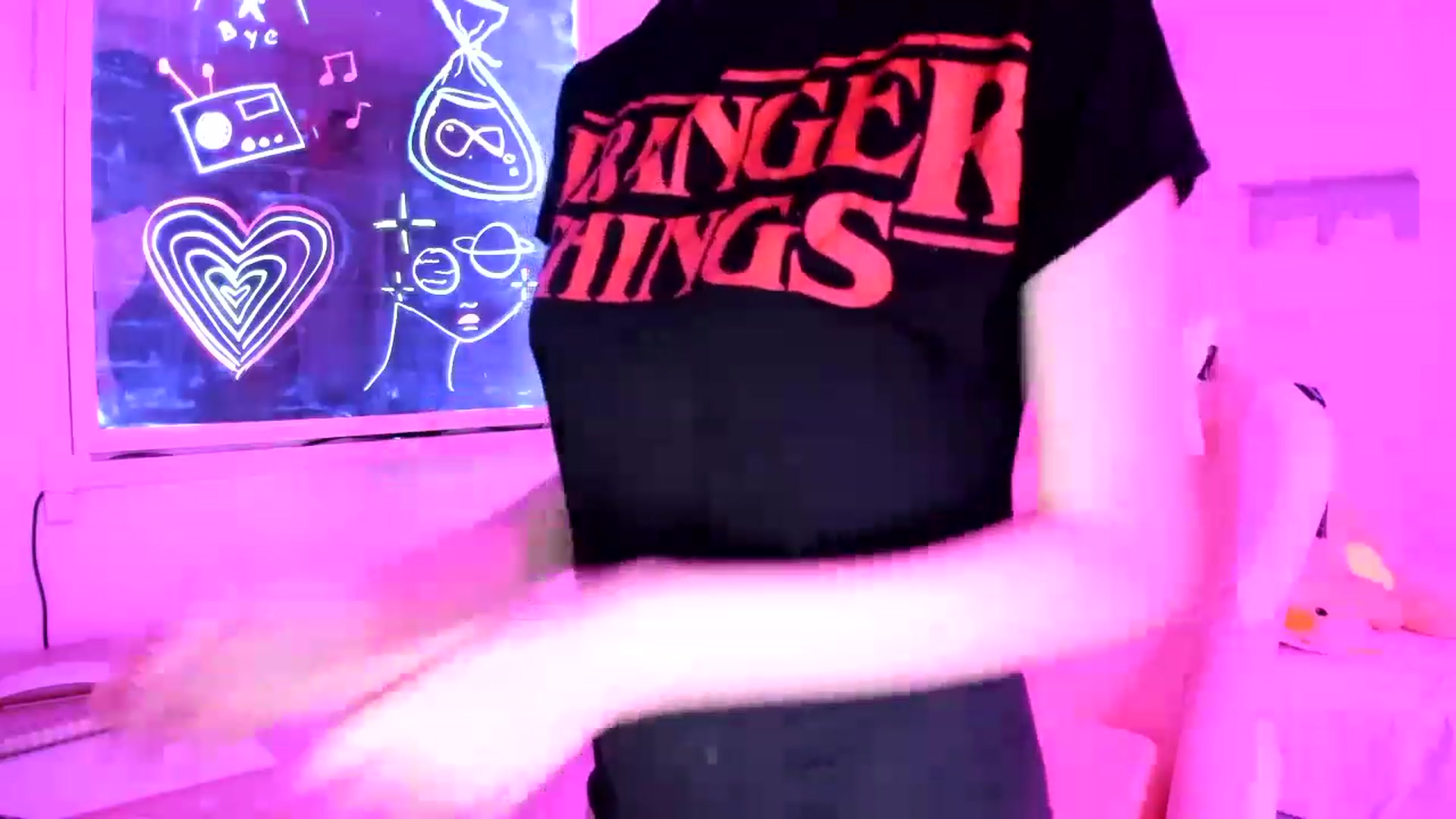 Gallery image thumbnail from Cherrycute666's myfreecams stream on, 04/21/2023, 02:41 image 16 of 20