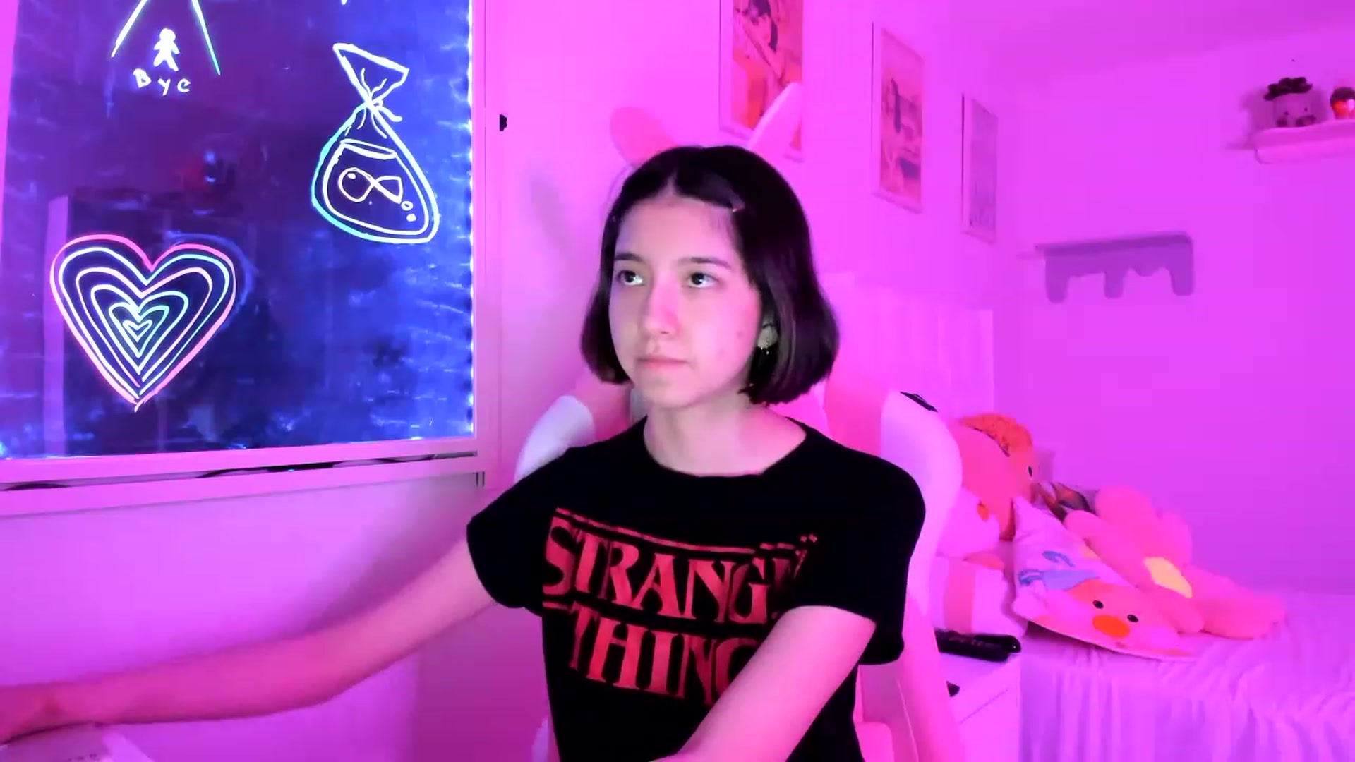 Gallery image thumbnail from Cherrycute666's myfreecams stream on, 04/21/2023, 02:41 image 11 of 20