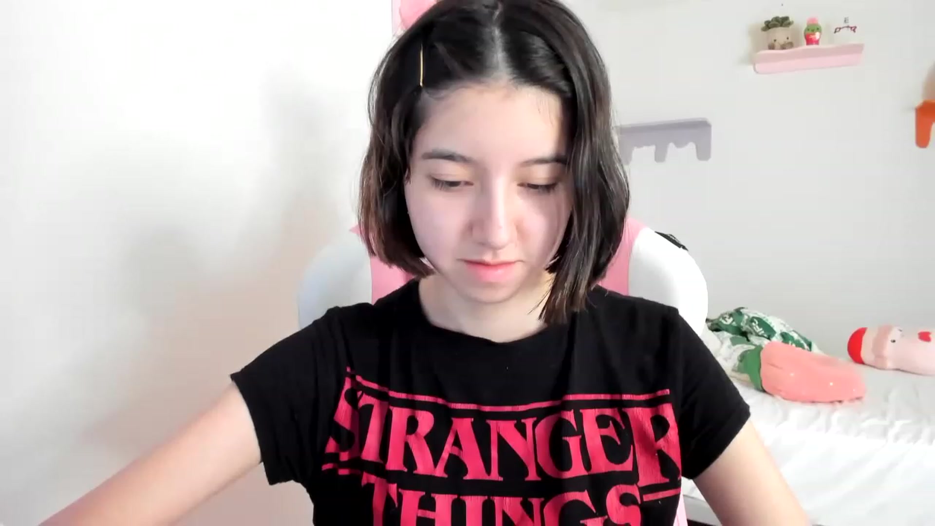 Gallery image thumbnail from Cherrycute666's myfreecams stream on, 04/21/2023, 16:30 image 6 of 20