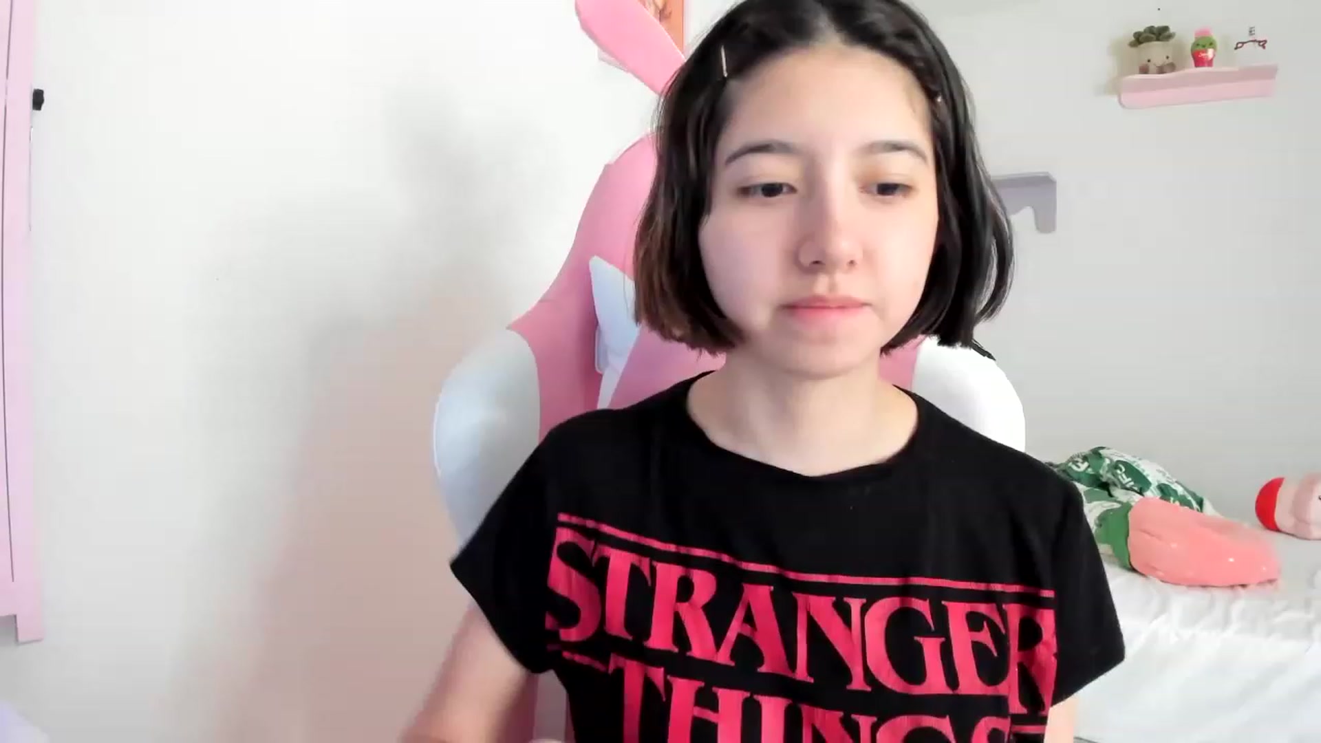 Gallery image thumbnail from Cherrycute666's myfreecams stream on, 04/21/2023, 16:30 image 1 of 20