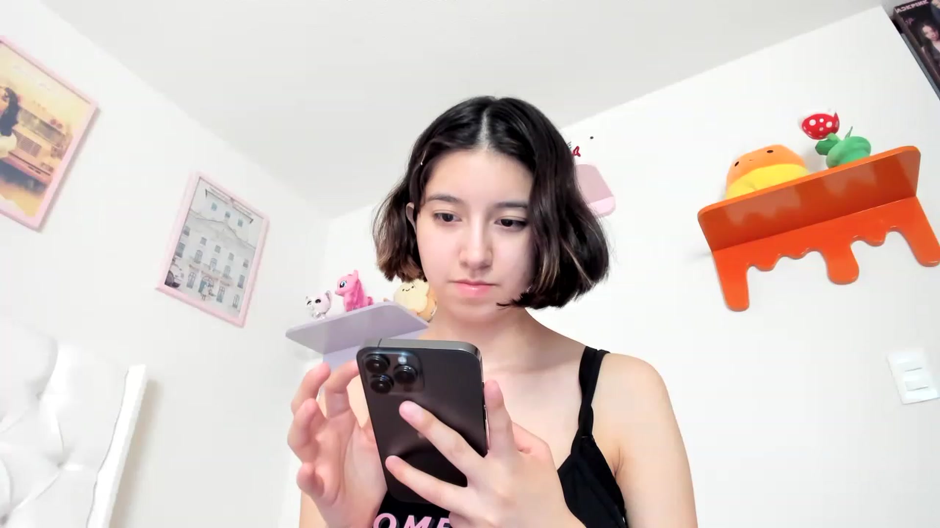 Gallery image thumbnail from Cherrycute666's myfreecams stream on, 04/21/2023, 21:58 image 16 of 20