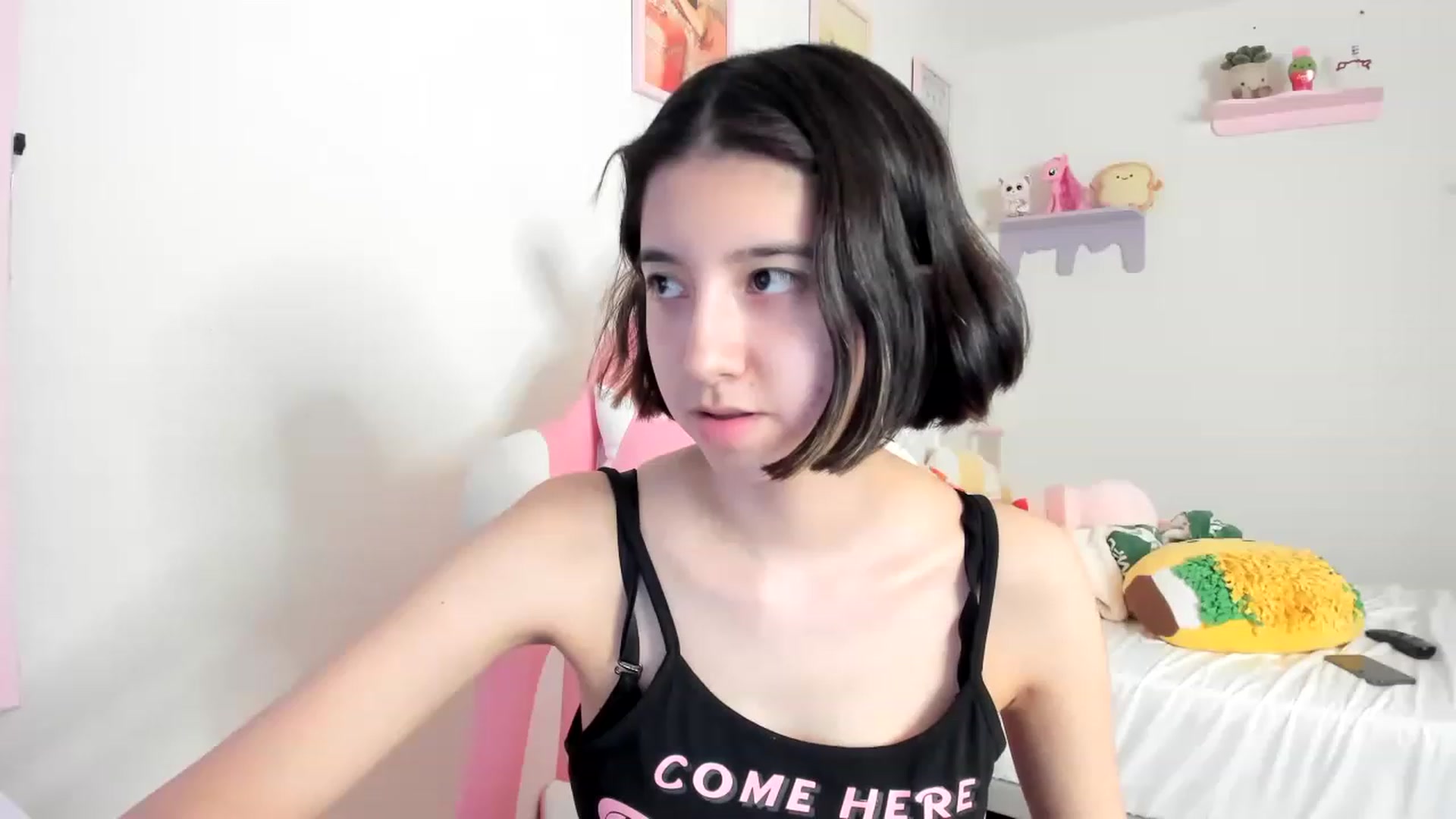 Gallery image thumbnail from Cherrycute666's myfreecams stream on, 04/21/2023, 23:36 image 13 of 20