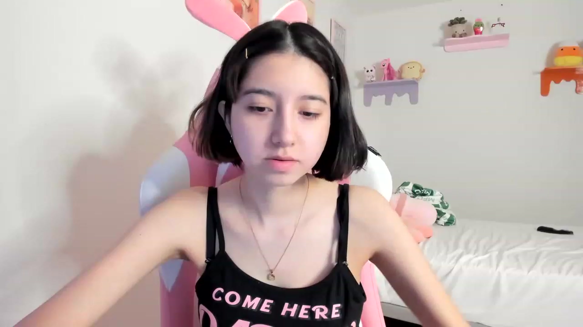 Gallery image thumbnail from Cherrycute666's myfreecams stream on, 04/22/2023, 03:27 image 10 of 20