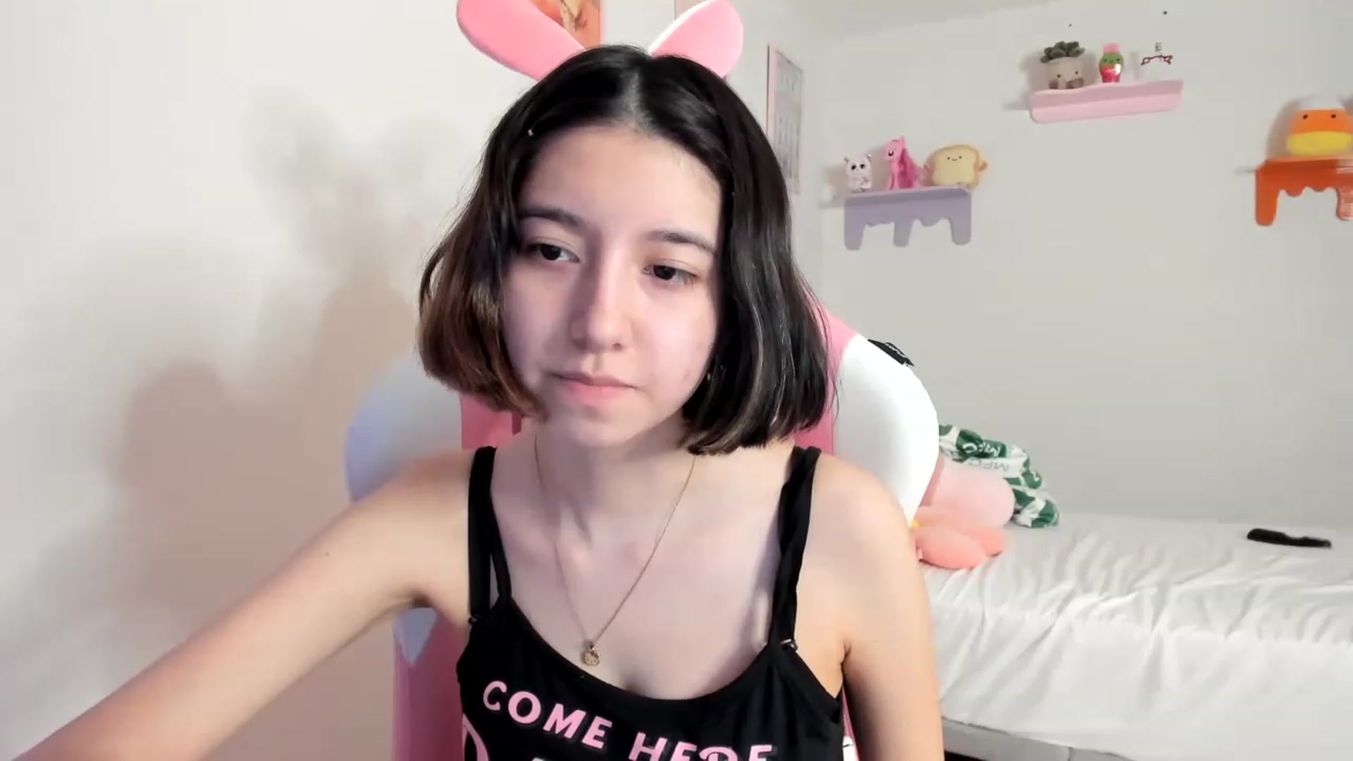 Gallery image thumbnail from Cherrycute666's myfreecams stream on, 04/22/2023, 03:27 image 7 of 20