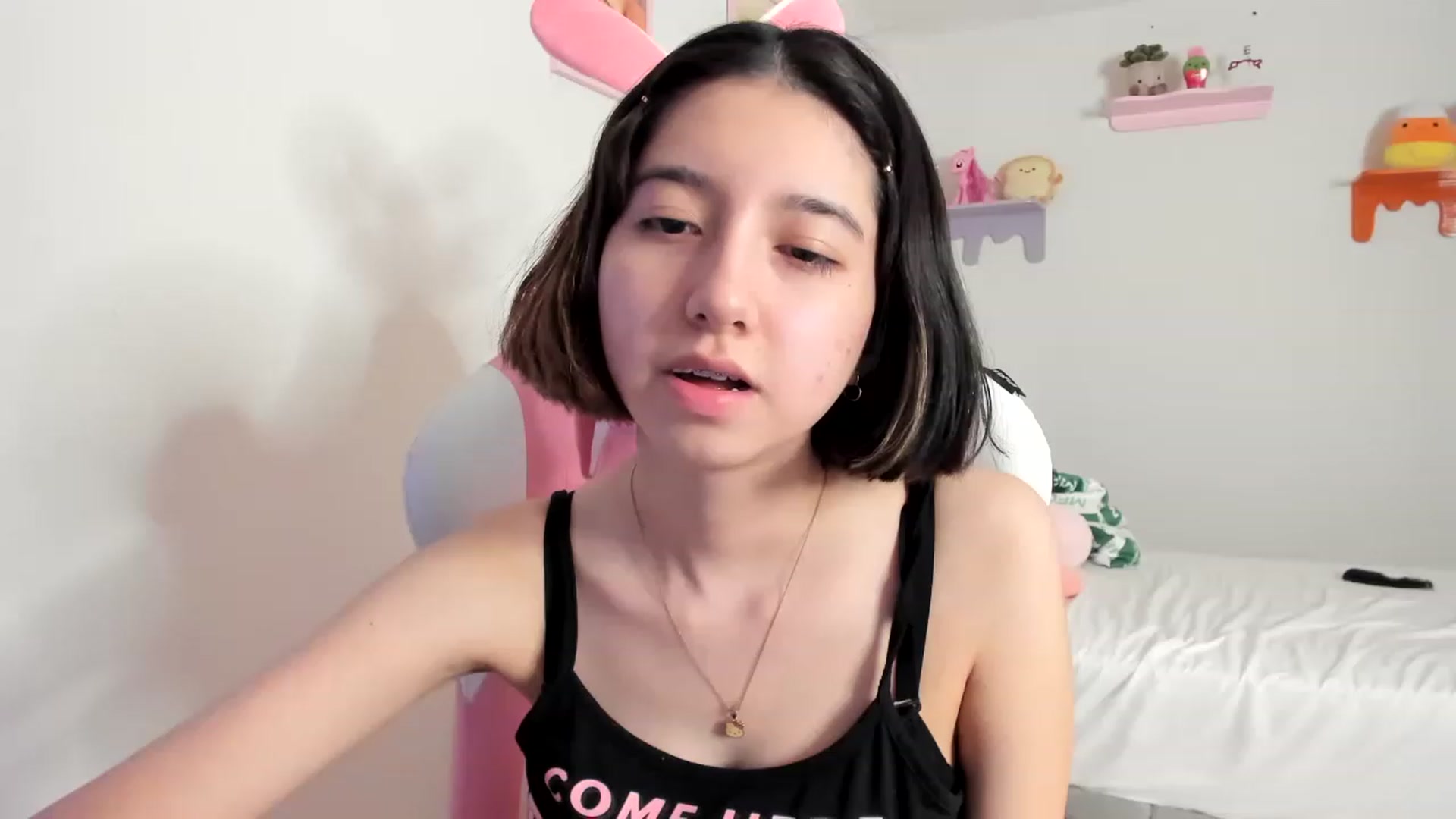 Gallery image thumbnail from Cherrycute666's myfreecams stream on, 04/22/2023, 03:27 image 11 of 20