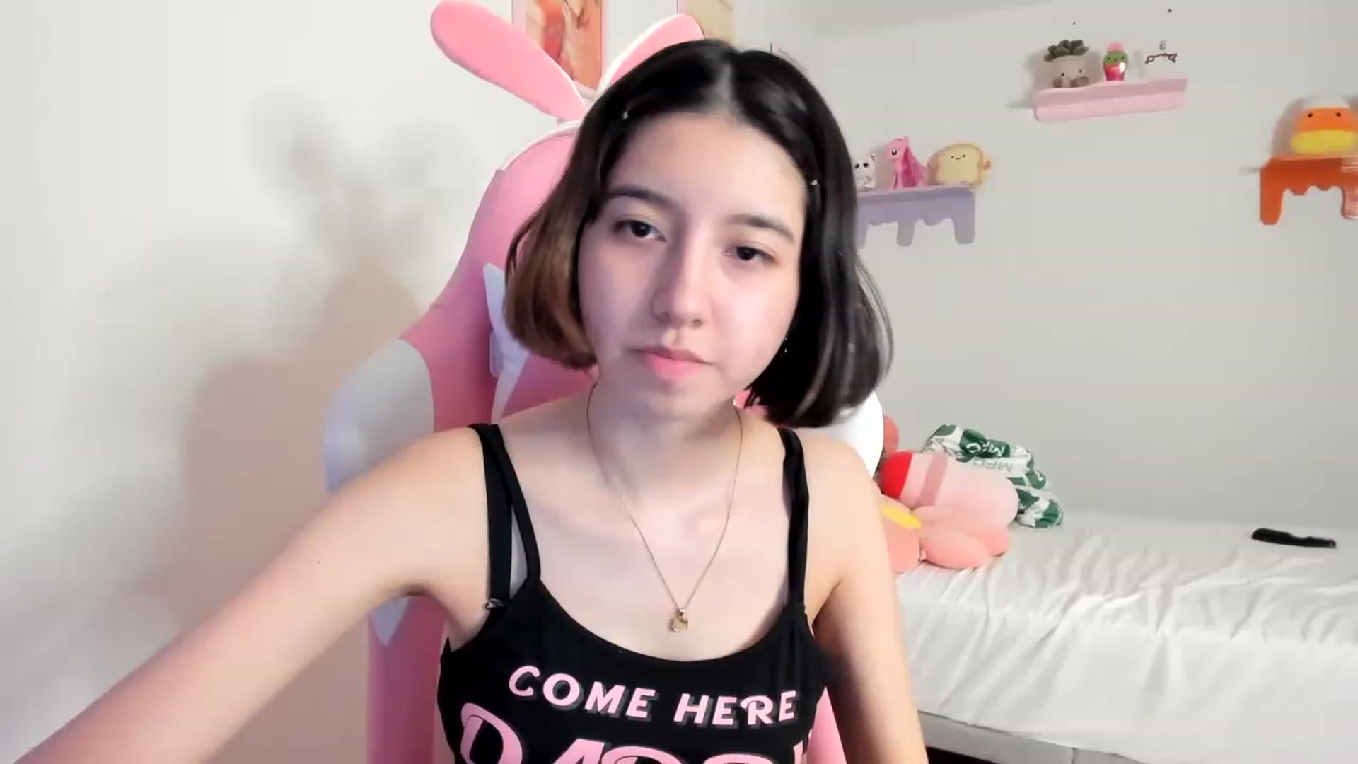 Gallery image thumbnail from Cherrycute666's myfreecams stream on, 04/22/2023, 03:27 image 5 of 20