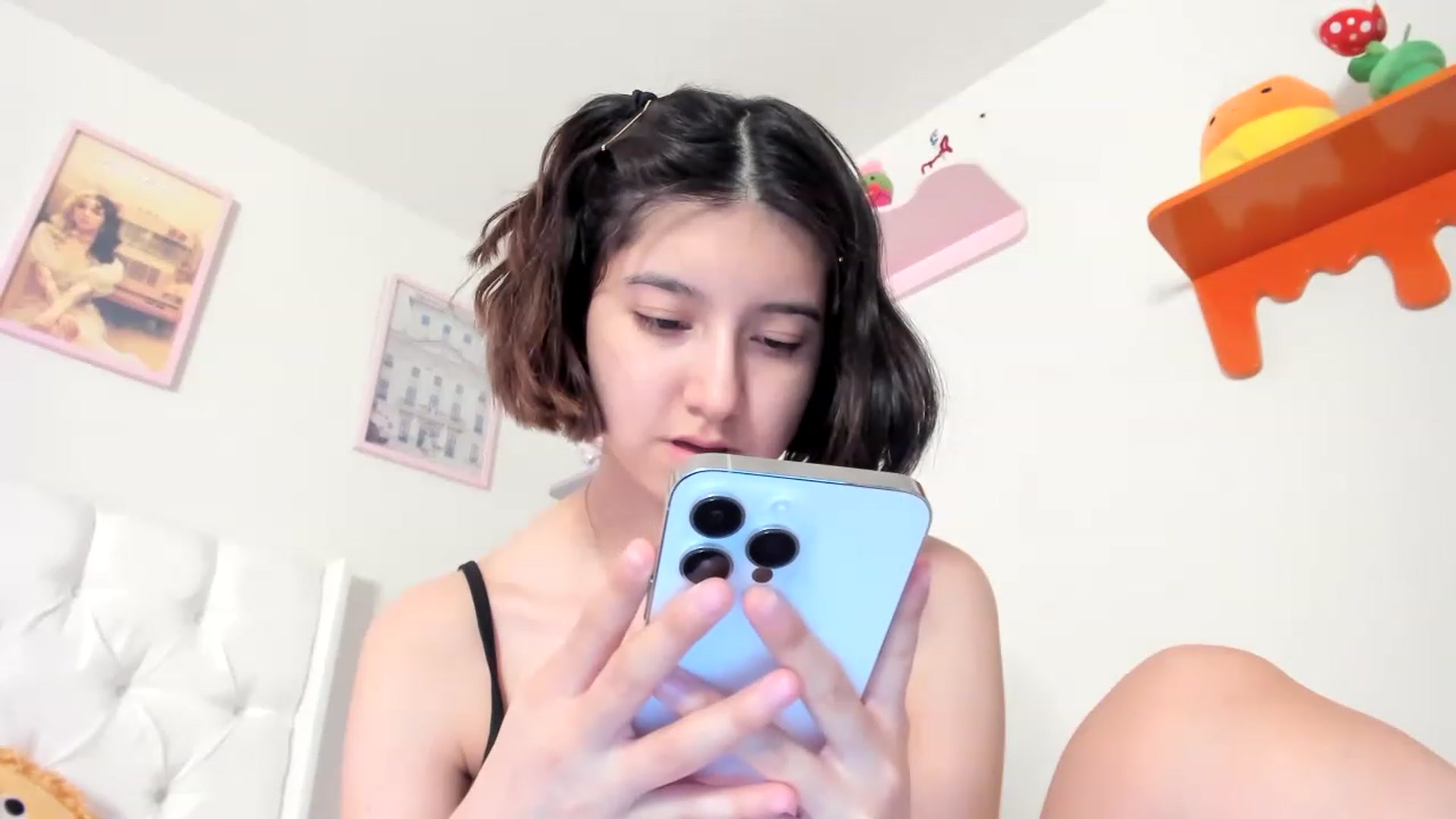 Gallery image thumbnail from Cherrycute666's myfreecams stream on, 04/22/2023, 08:31 image 17 of 20
