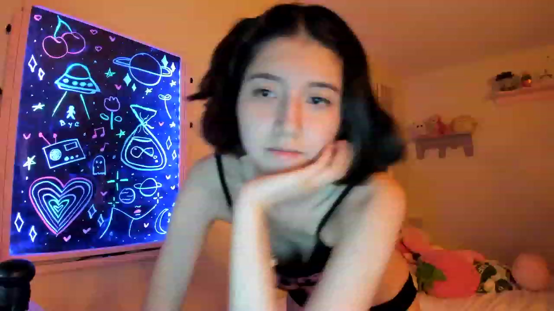 Gallery image thumbnail from Cherrycute666's myfreecams stream on, 04/22/2023, 09:57 image 4 of 20