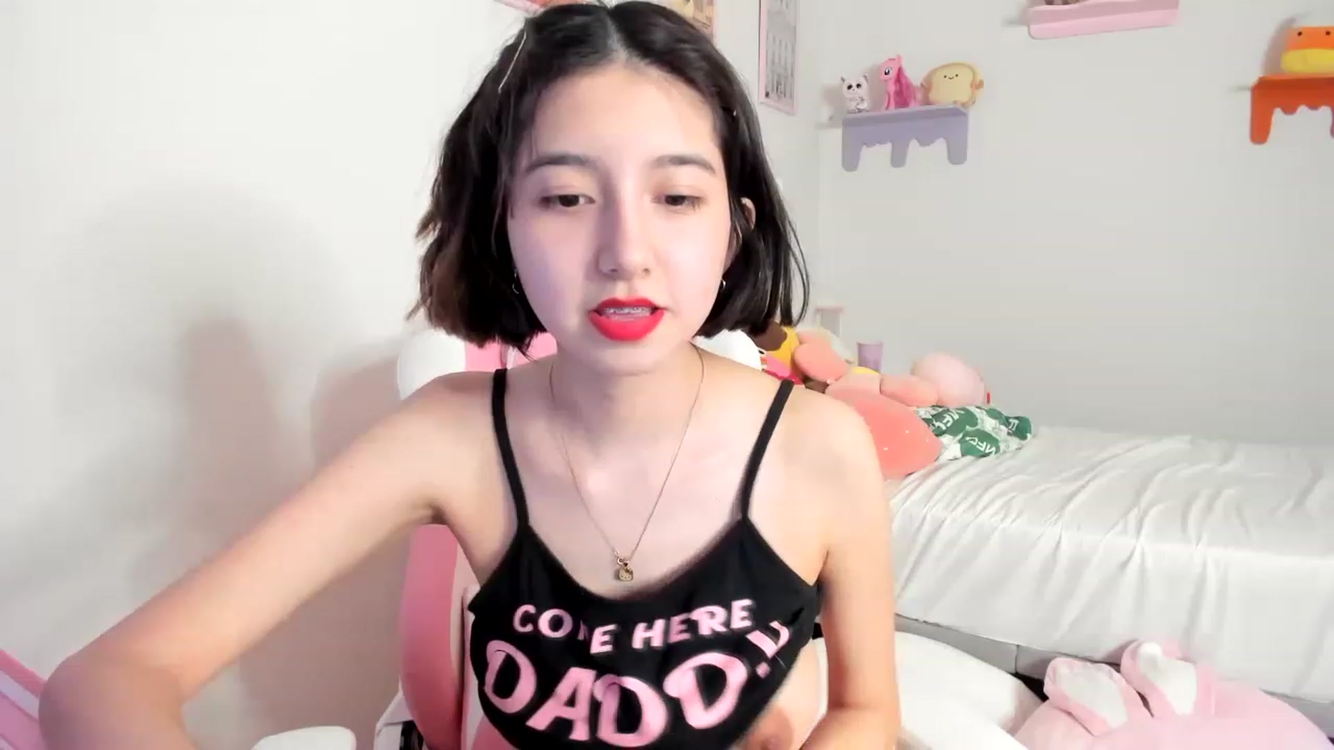 Gallery image thumbnail from Cherrycute666's myfreecams stream on, 04/22/2023, 12:00 image 4 of 20