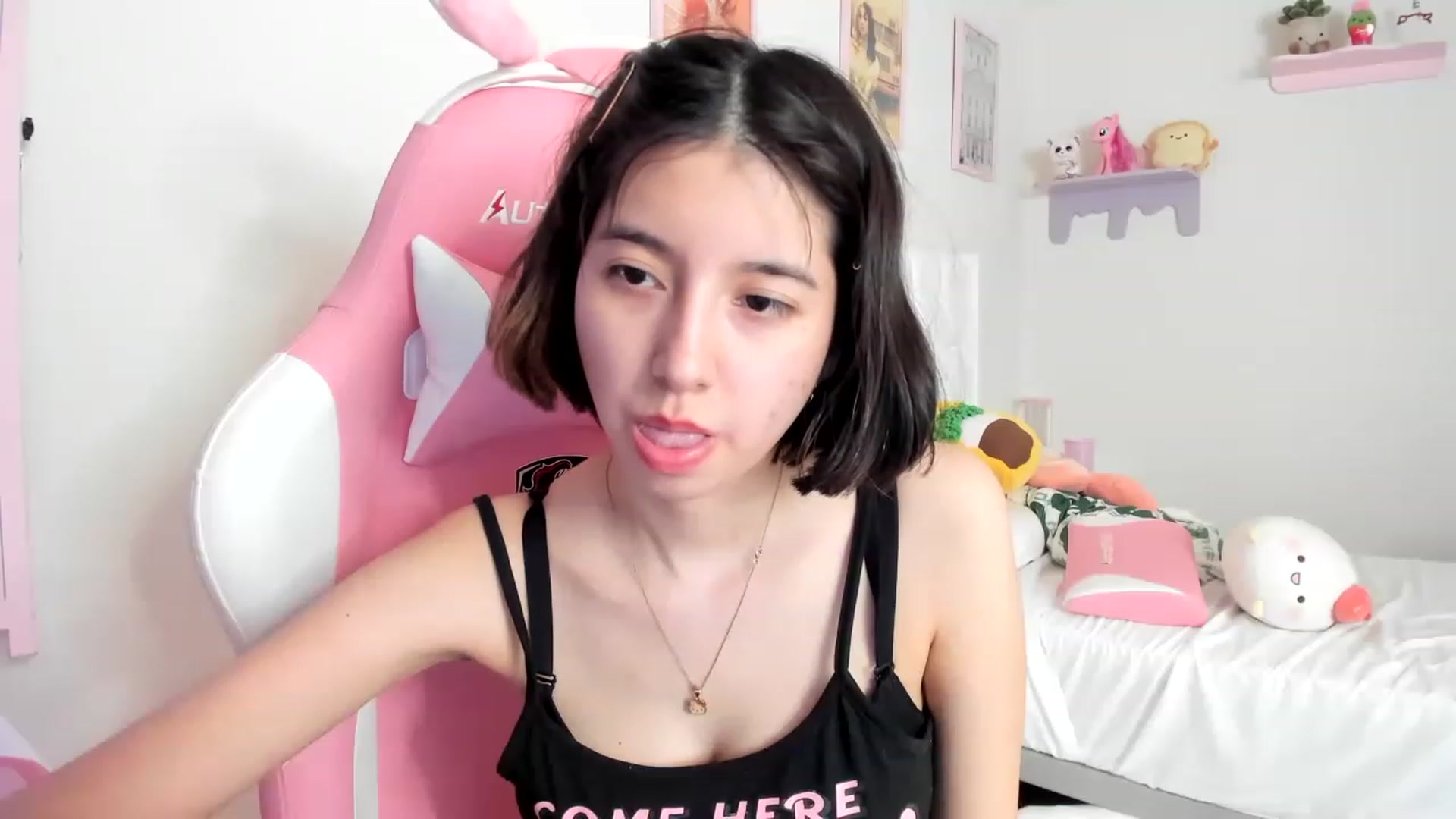 Gallery image thumbnail from Cherrycute666's myfreecams stream on, 04/22/2023, 13:56 image 3 of 20