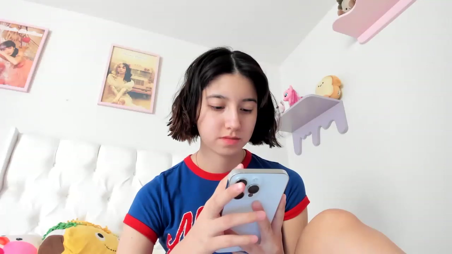 Gallery image thumbnail from Cherrycute666's myfreecams stream on, 04/22/2023, 16:46 image 14 of 20