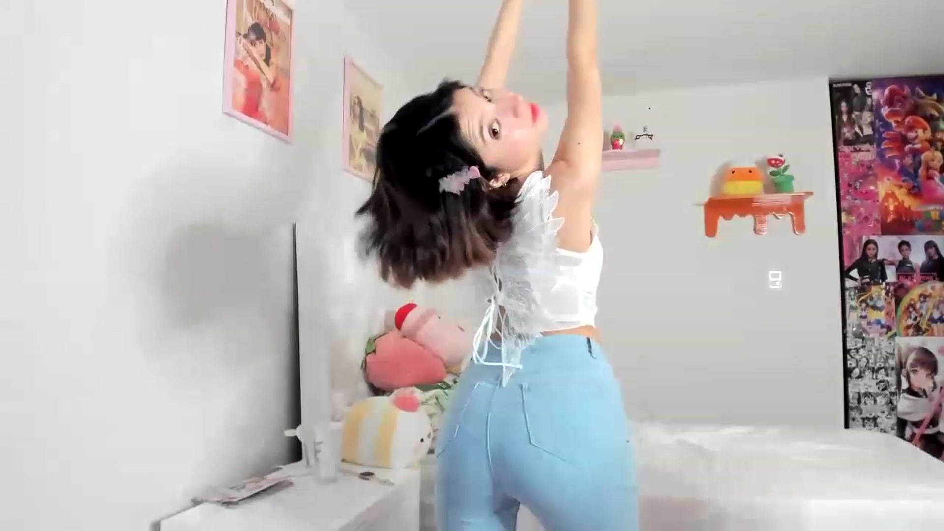 Gallery image thumbnail from Cherrycute666's myfreecams stream on, 04/23/2023, 01:59 image 17 of 20