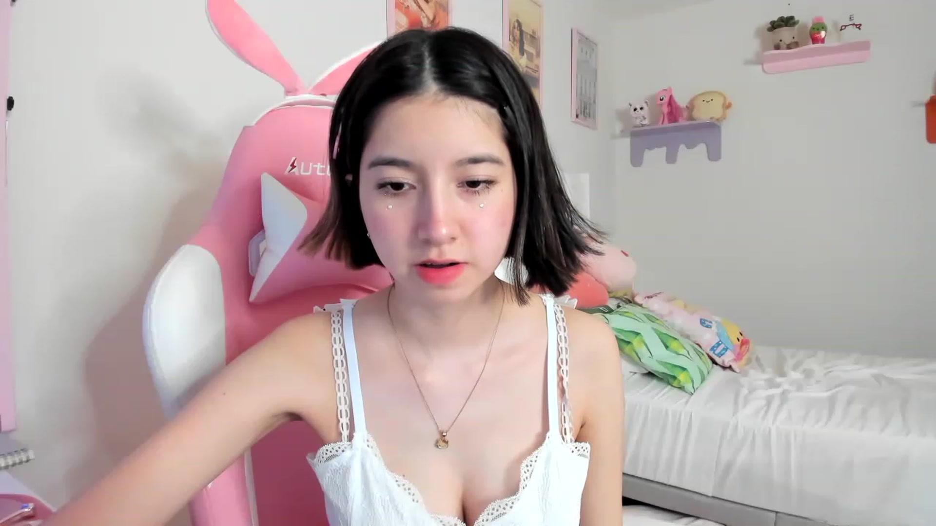 Gallery image thumbnail from Cherrycute666's myfreecams stream on, 04/23/2023, 03:36 image 16 of 20