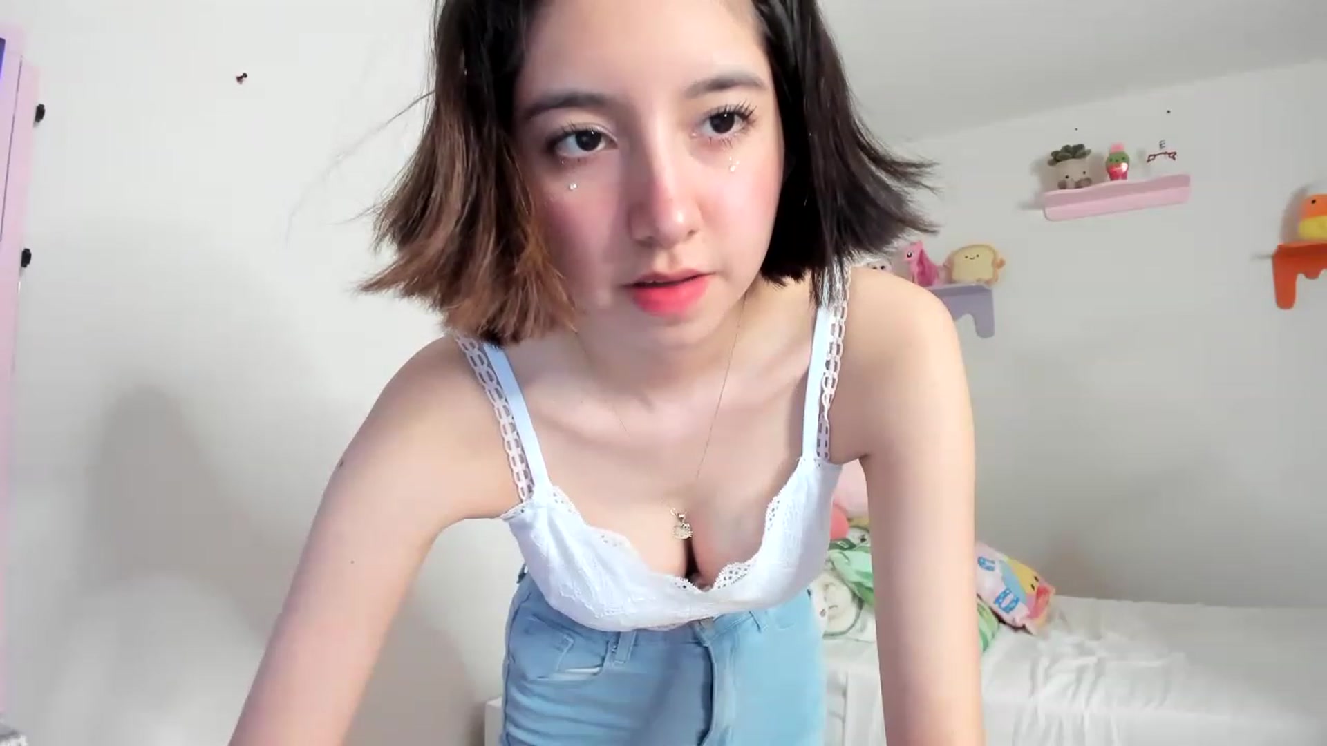 Gallery image thumbnail from Cherrycute666's myfreecams stream on, 04/23/2023, 03:36 image 13 of 20