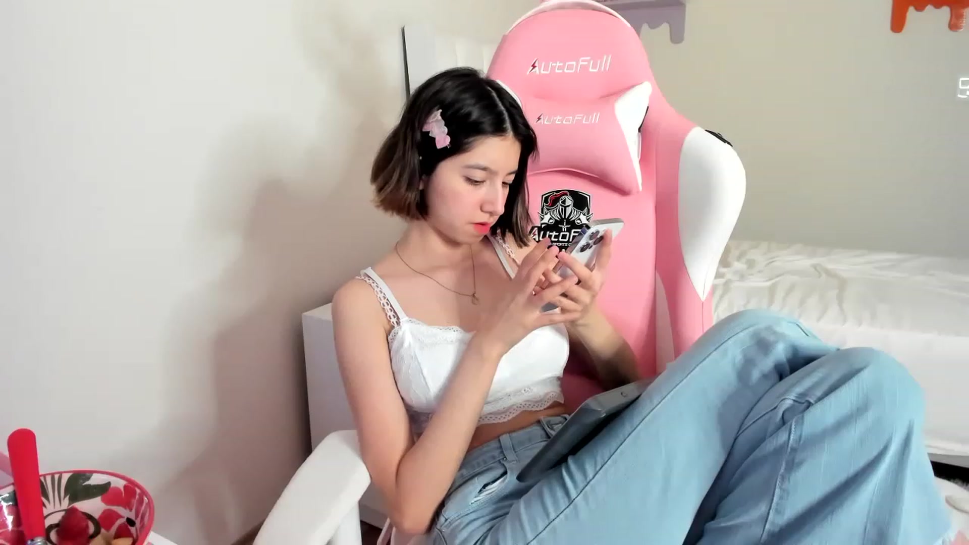 Gallery image thumbnail from Cherrycute666's myfreecams stream on, 04/23/2023, 03:36 image 5 of 20