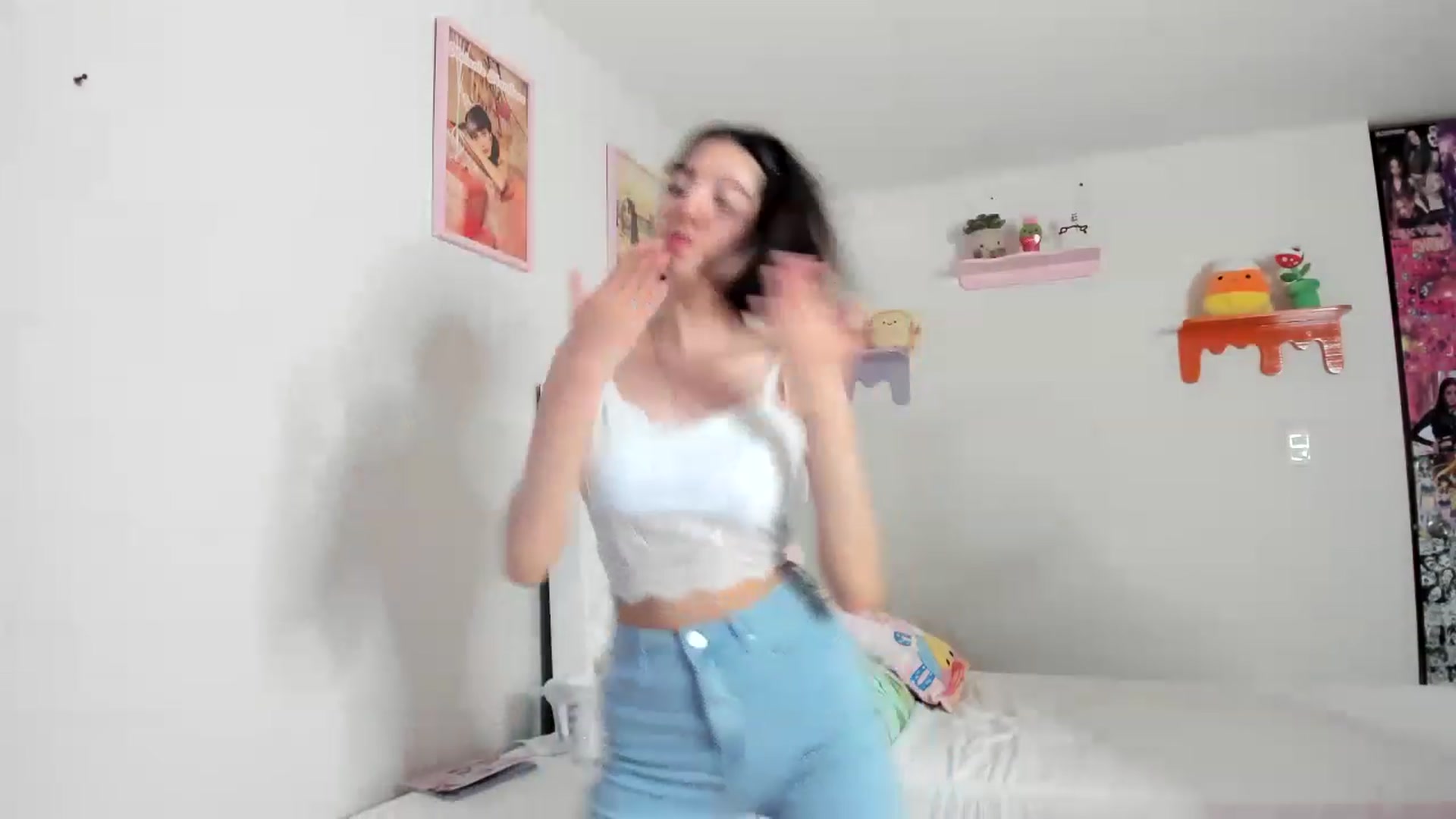 Gallery image thumbnail from Cherrycute666's myfreecams stream on, 04/23/2023, 03:36 image 12 of 20