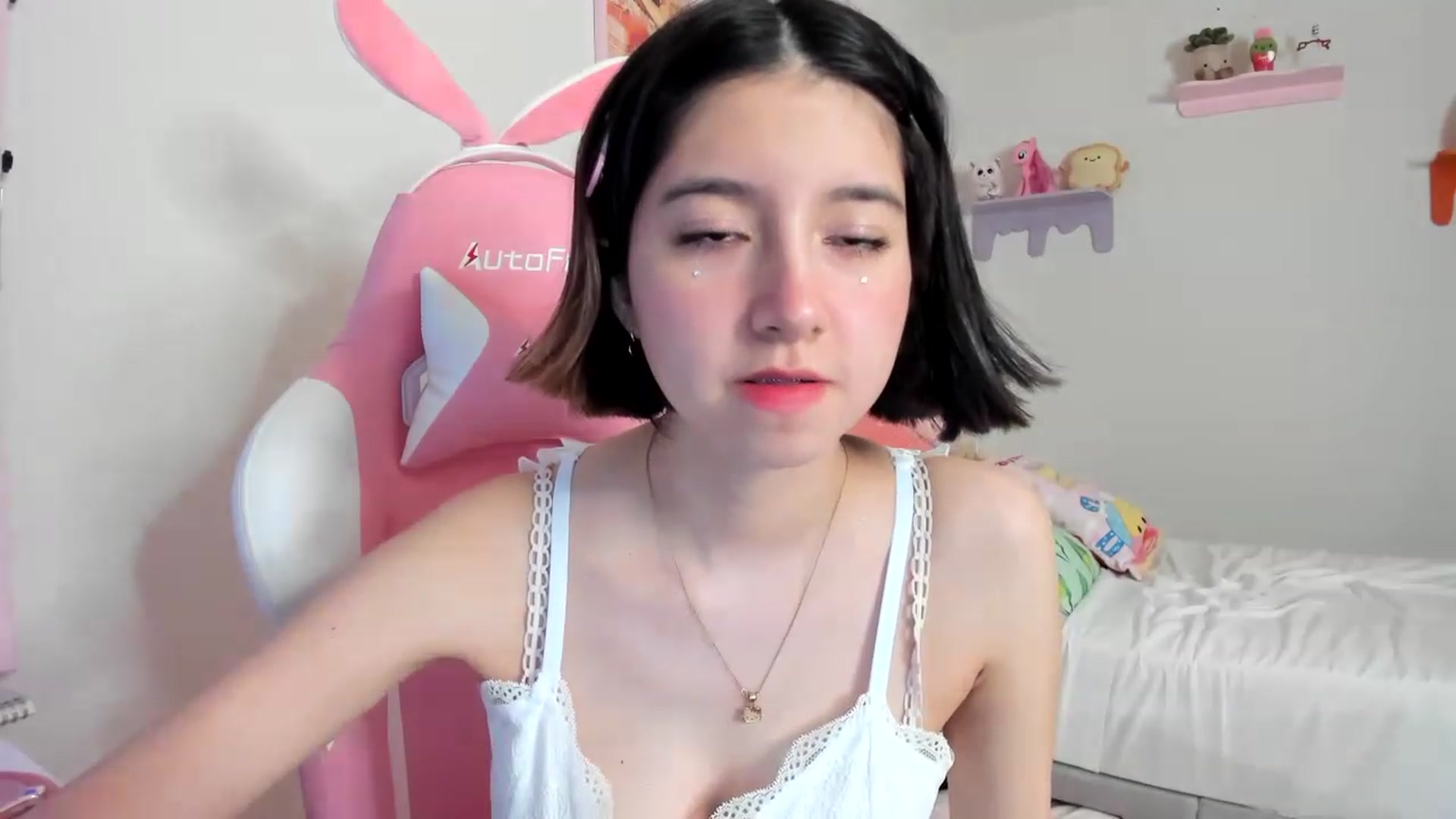 Gallery image thumbnail from Cherrycute666's myfreecams stream on, 04/23/2023, 03:36 image 17 of 20