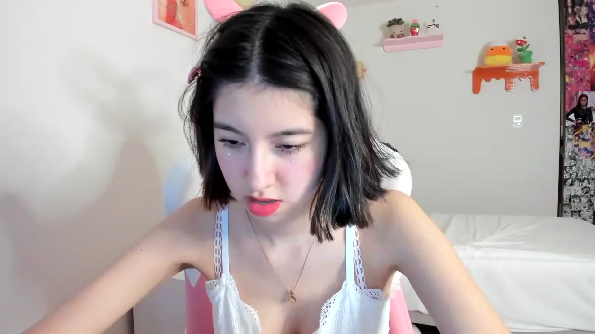 Gallery image thumbnail from Cherrycute666's myfreecams stream on, 04/23/2023, 06:57 image 18 of 20